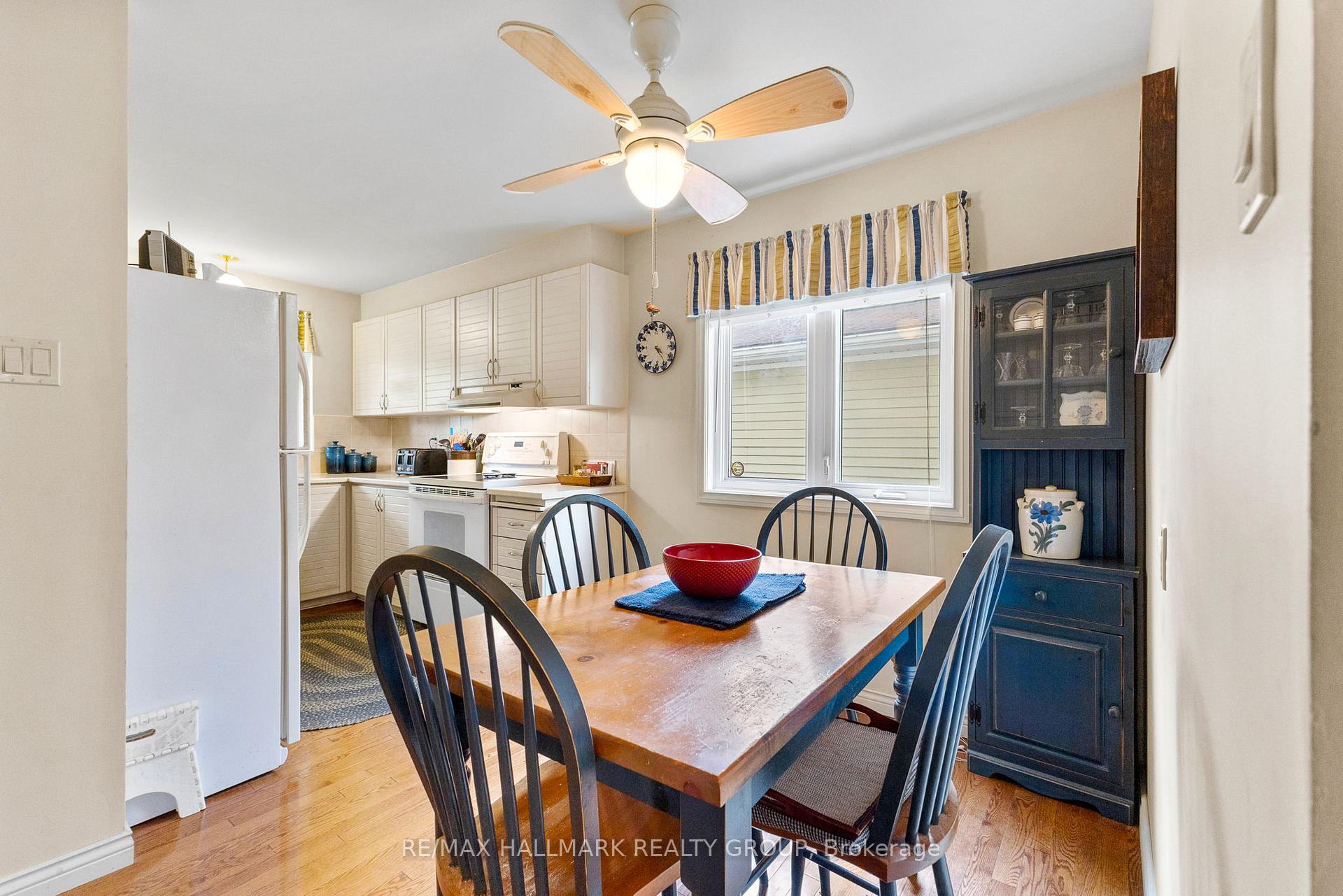 Photo 13 of 6100 Willowbark Drive, Ottawa, Chapel Hill — HOMEH