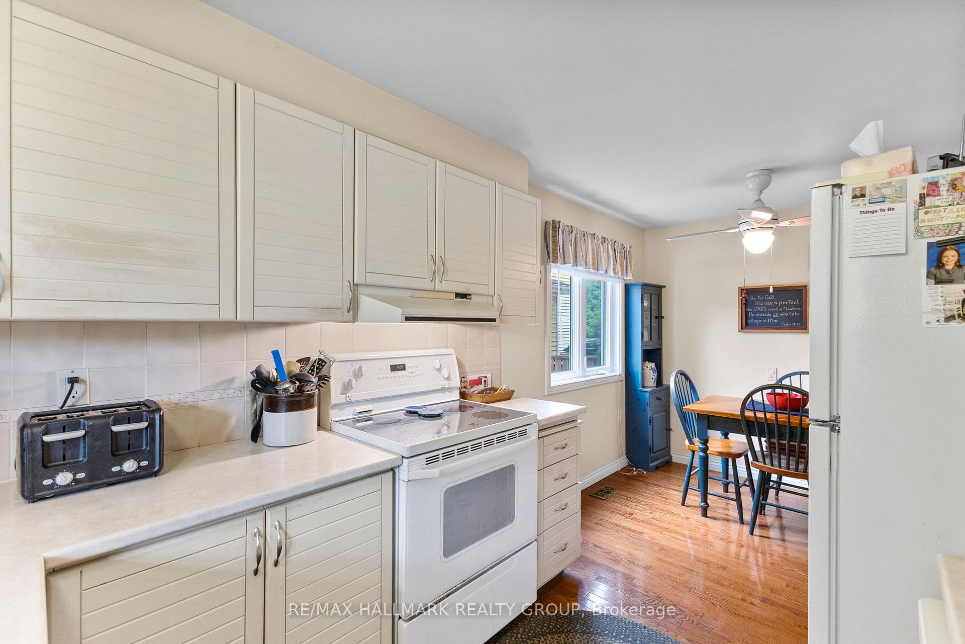 Photo 16 of 6100 Willowbark Drive, Ottawa, Chapel Hill — HOMEH