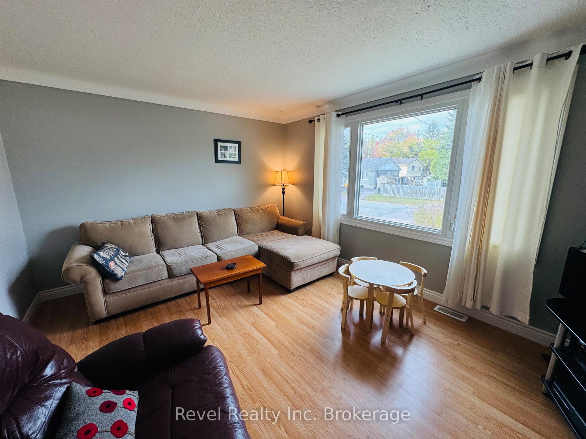 Photo 6 of 2131 Pearson Street, North Bay, Widdifield — HOMEH