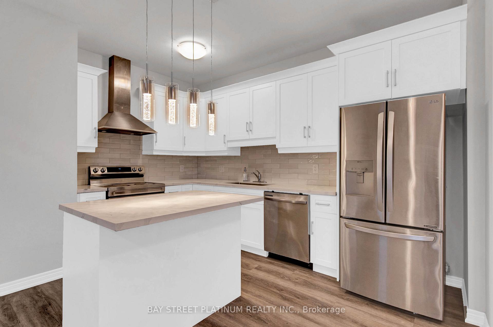 Photo 10 of 84 Summersides Boulevard, Pelham, Fonthill — HOMEH