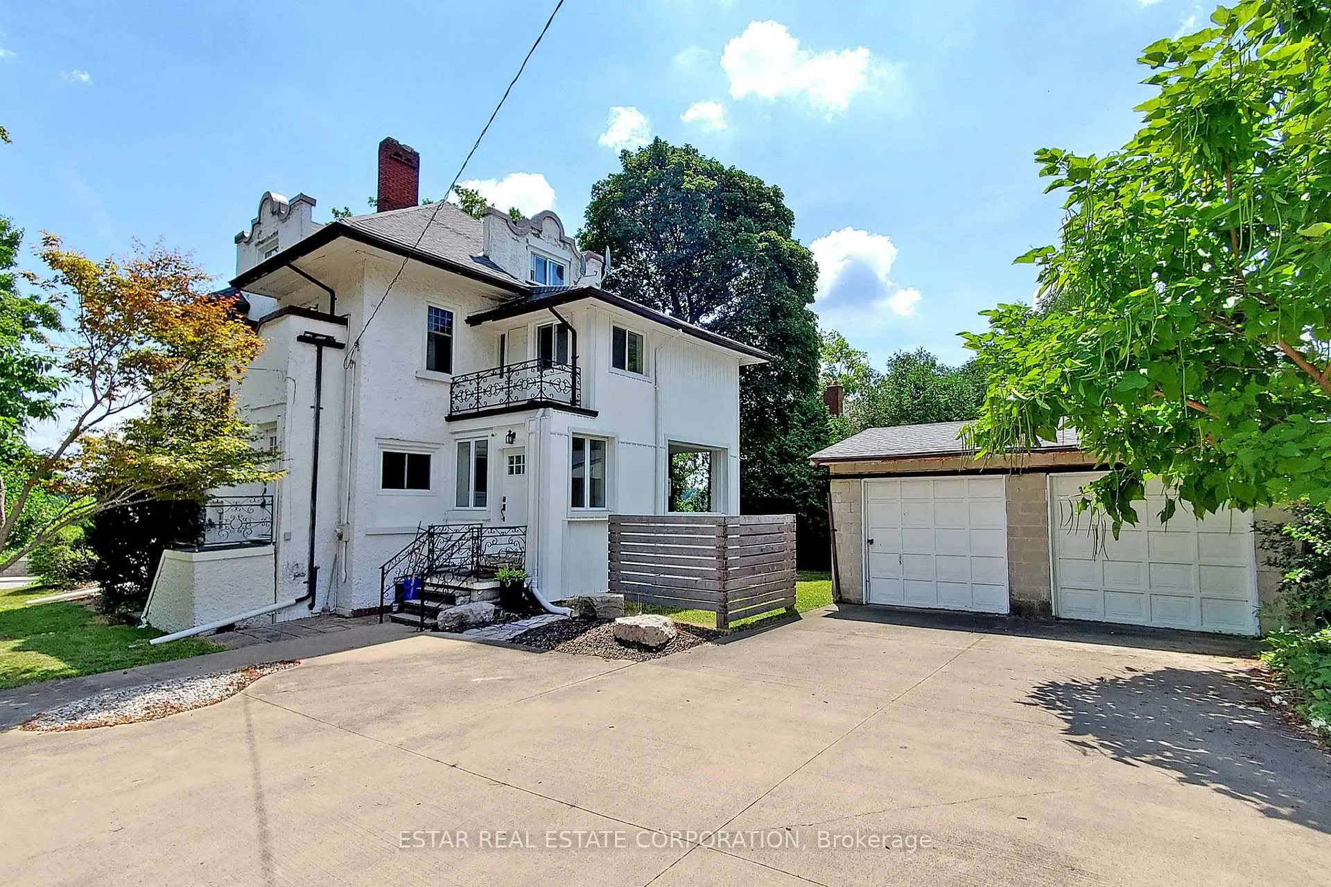 Front of 5007 River Road