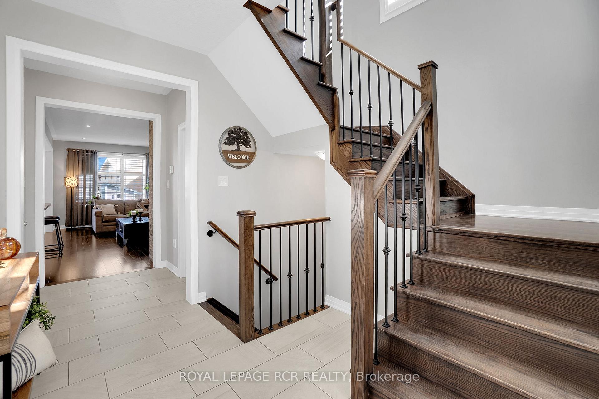 Photo 5 of 45 Martin Trail, New Tecumseth, Tottenham — HOMEH