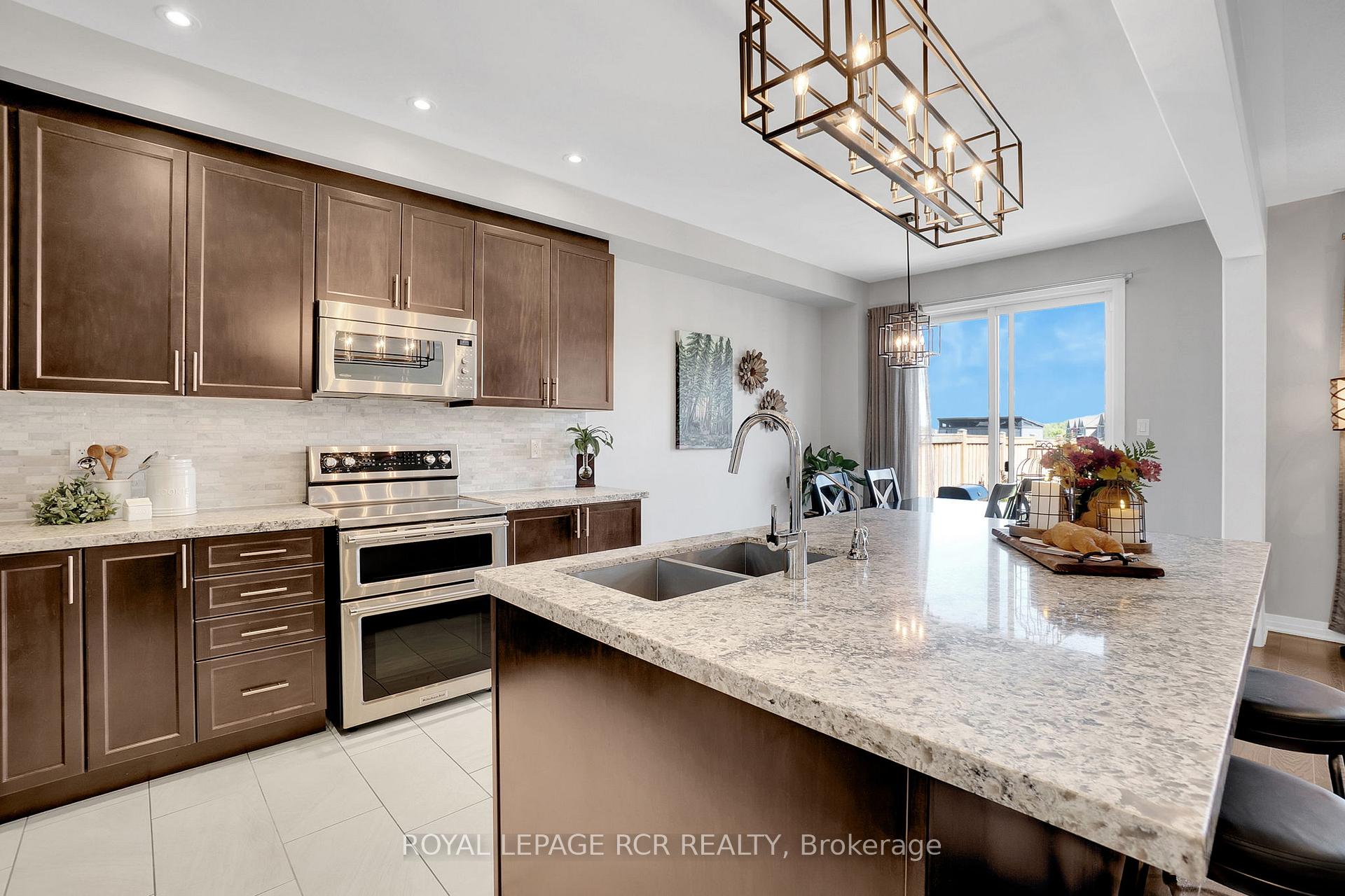 Photo 9 of 45 Martin Trail, New Tecumseth, Tottenham — HOMEH