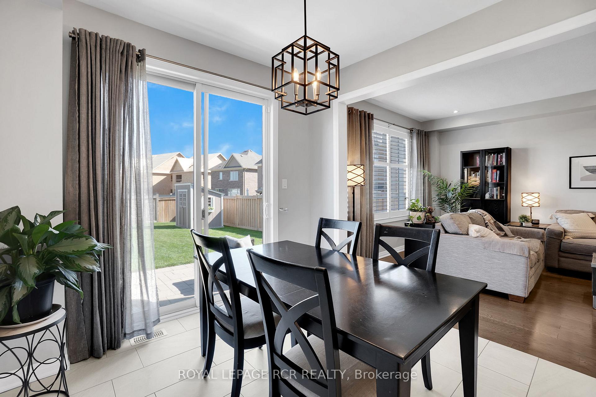 Photo 11 of 45 Martin Trail, New Tecumseth, Tottenham — HOMEH