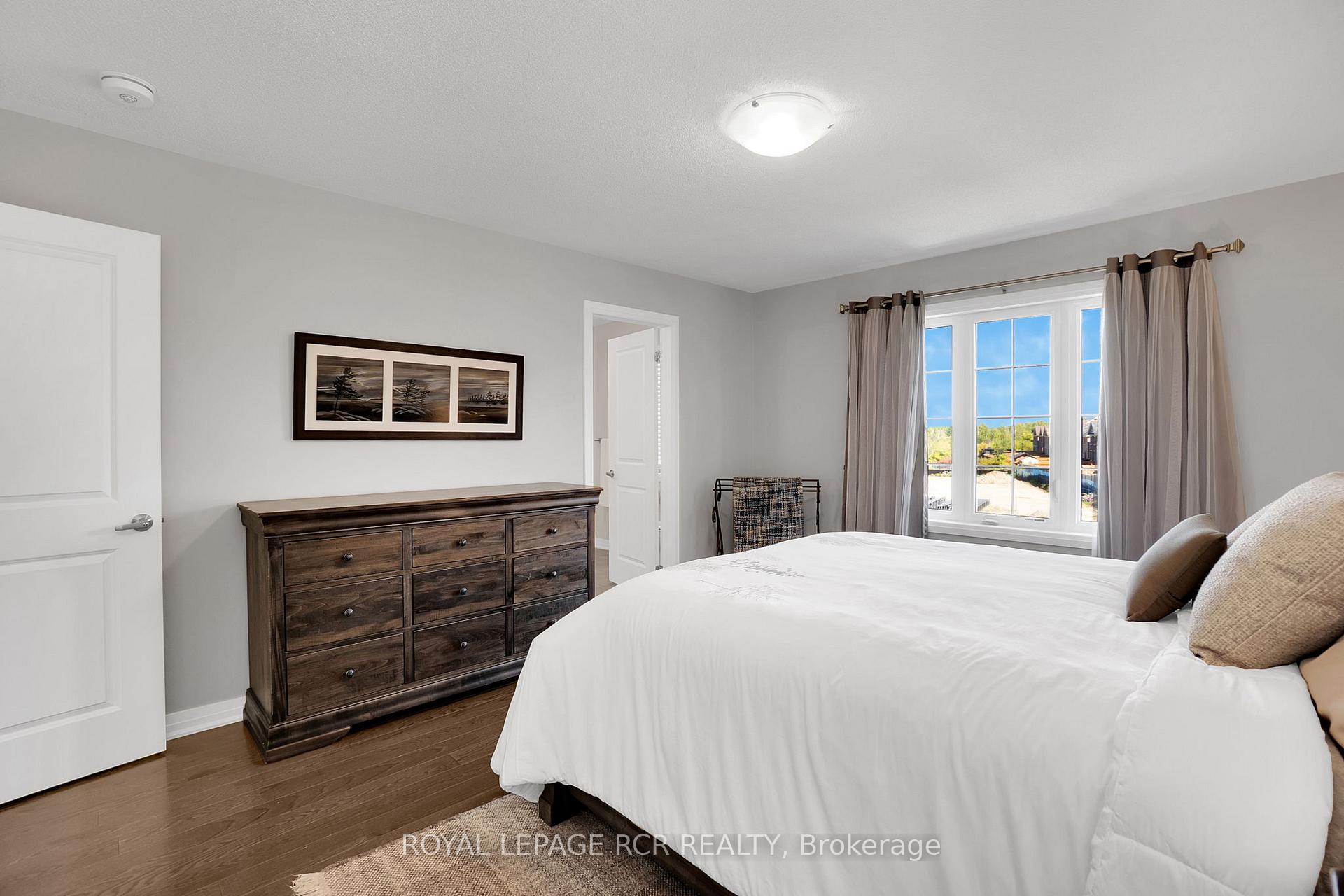 Photo 21 of 45 Martin Trail, New Tecumseth, Tottenham — HOMEH