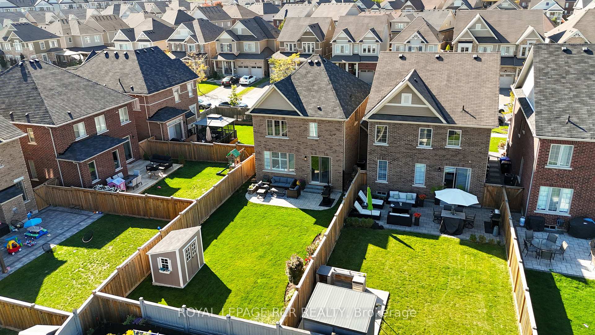 Photo 32 of 45 Martin Trail, New Tecumseth, Tottenham — HOMEH