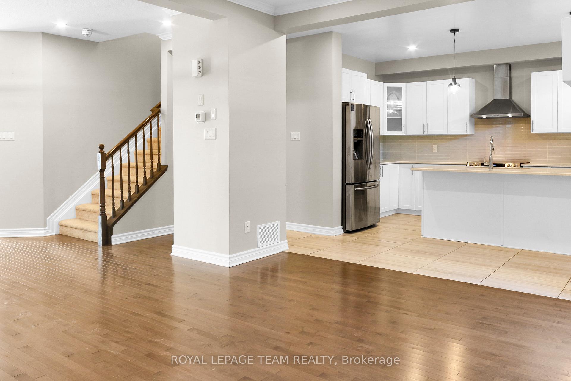Photo 4 of 670 Decoeur Drive, Ottawa, Avalon West — HOMEH
