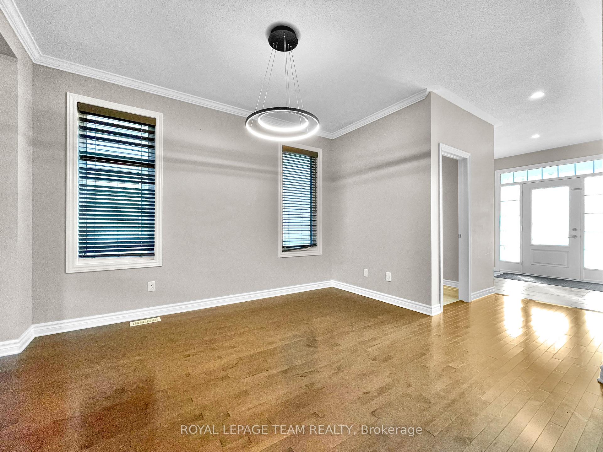 Photo 17 of 670 Decoeur Drive, Ottawa, Avalon West — HOMEH