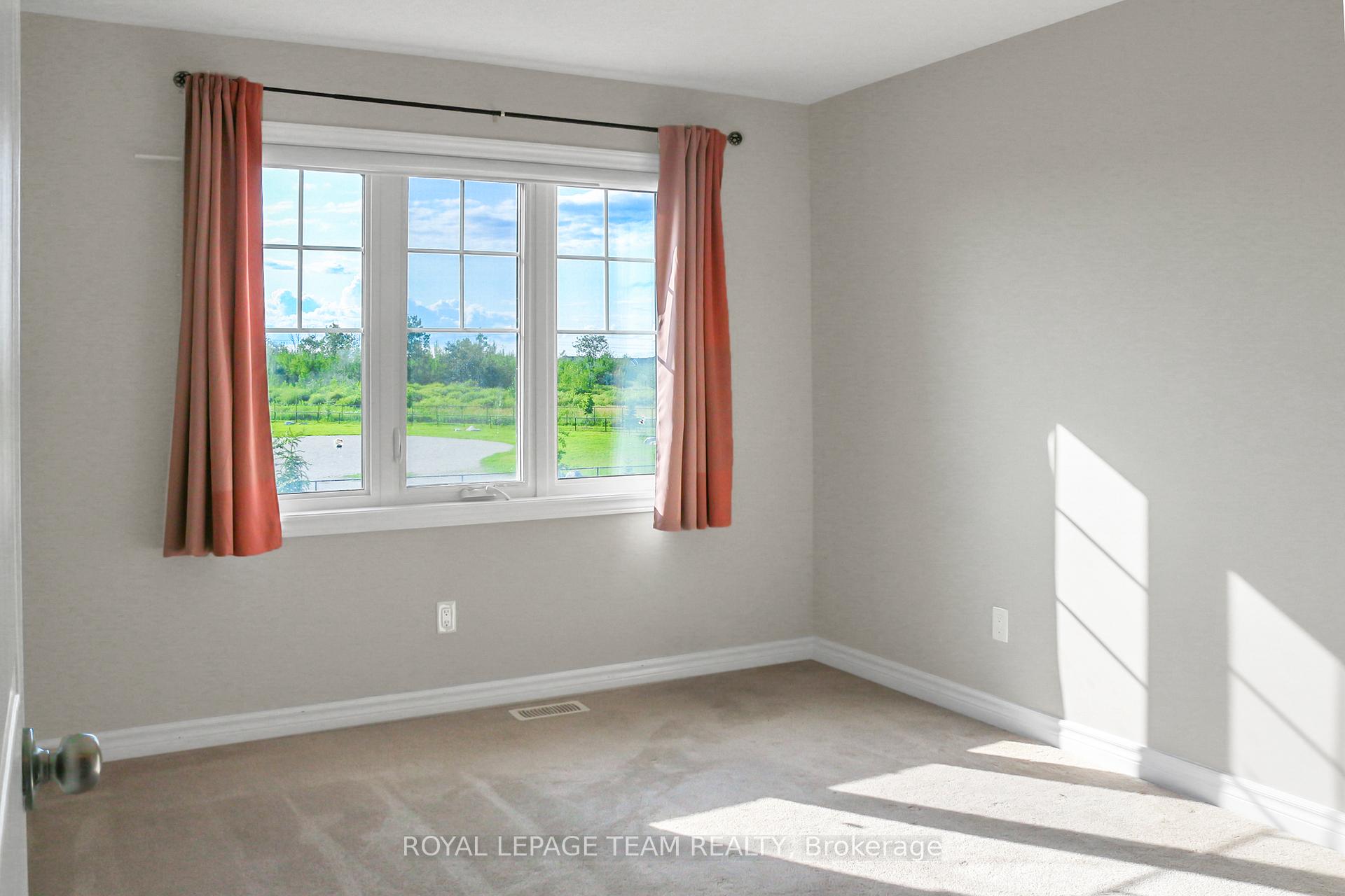 Photo 25 of 670 Decoeur Drive, Ottawa, Avalon West — HOMEH