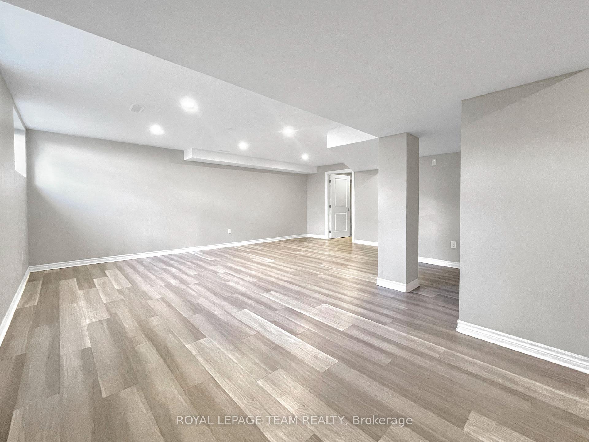 Photo 39 of 670 Decoeur Drive, Ottawa, Avalon West — HOMEH