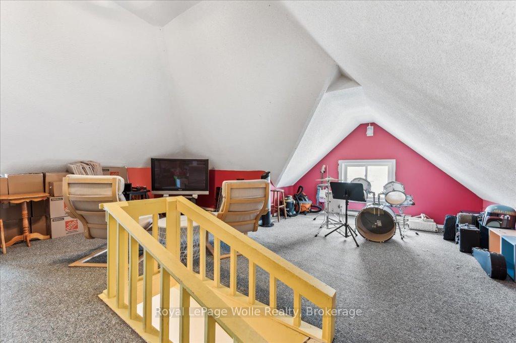 Photo 27 of 454 Wallace Avenue N, North Perth, Listowel — HOMEH