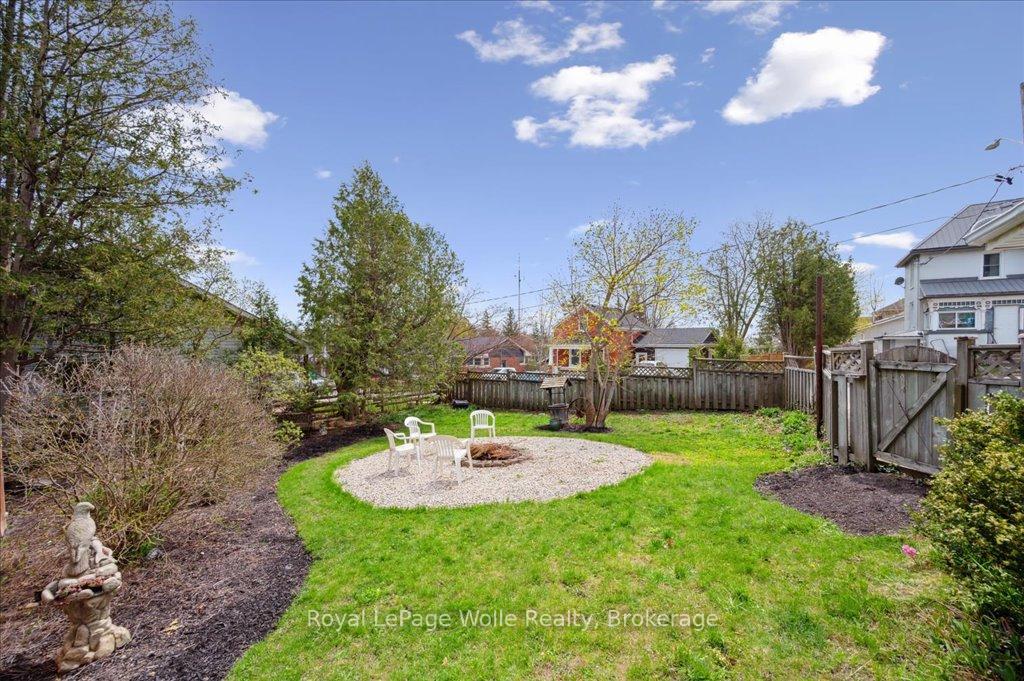 Photo 33 of 454 Wallace Avenue N, North Perth, Listowel — HOMEH