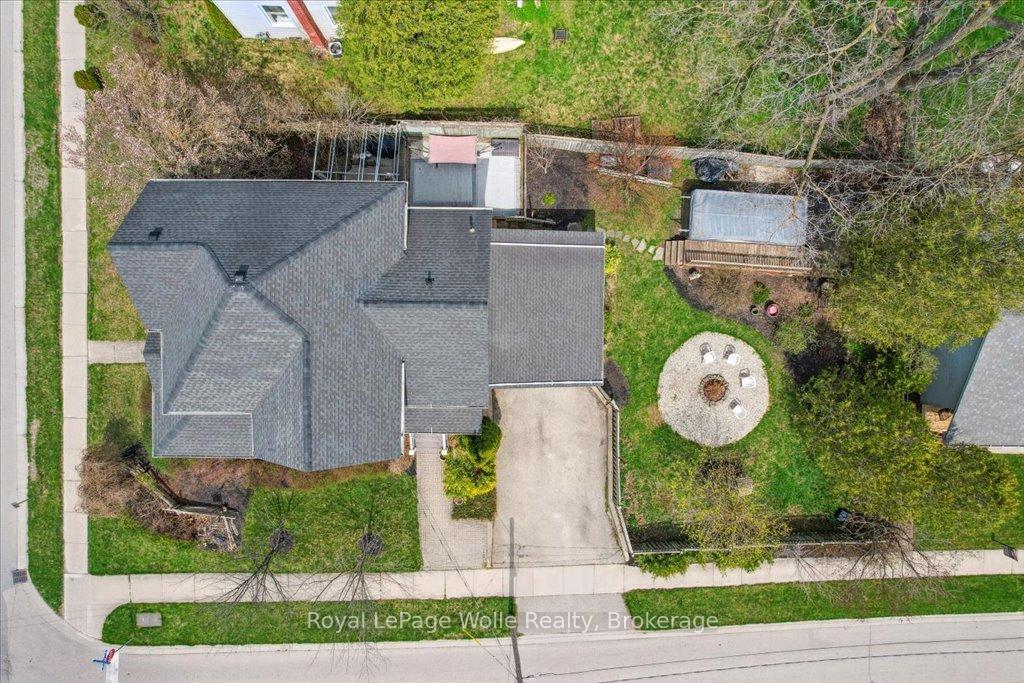 Photo 38 of 454 Wallace Avenue N, North Perth, Listowel — HOMEH
