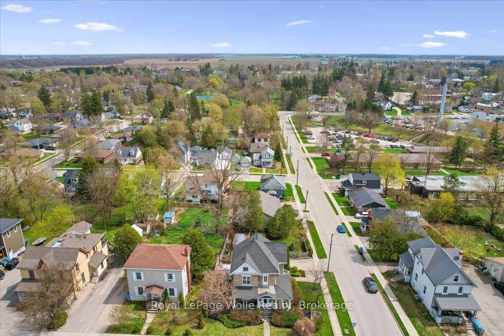 Photo 39 of 454 Wallace Avenue N, North Perth, Listowel — HOMEH