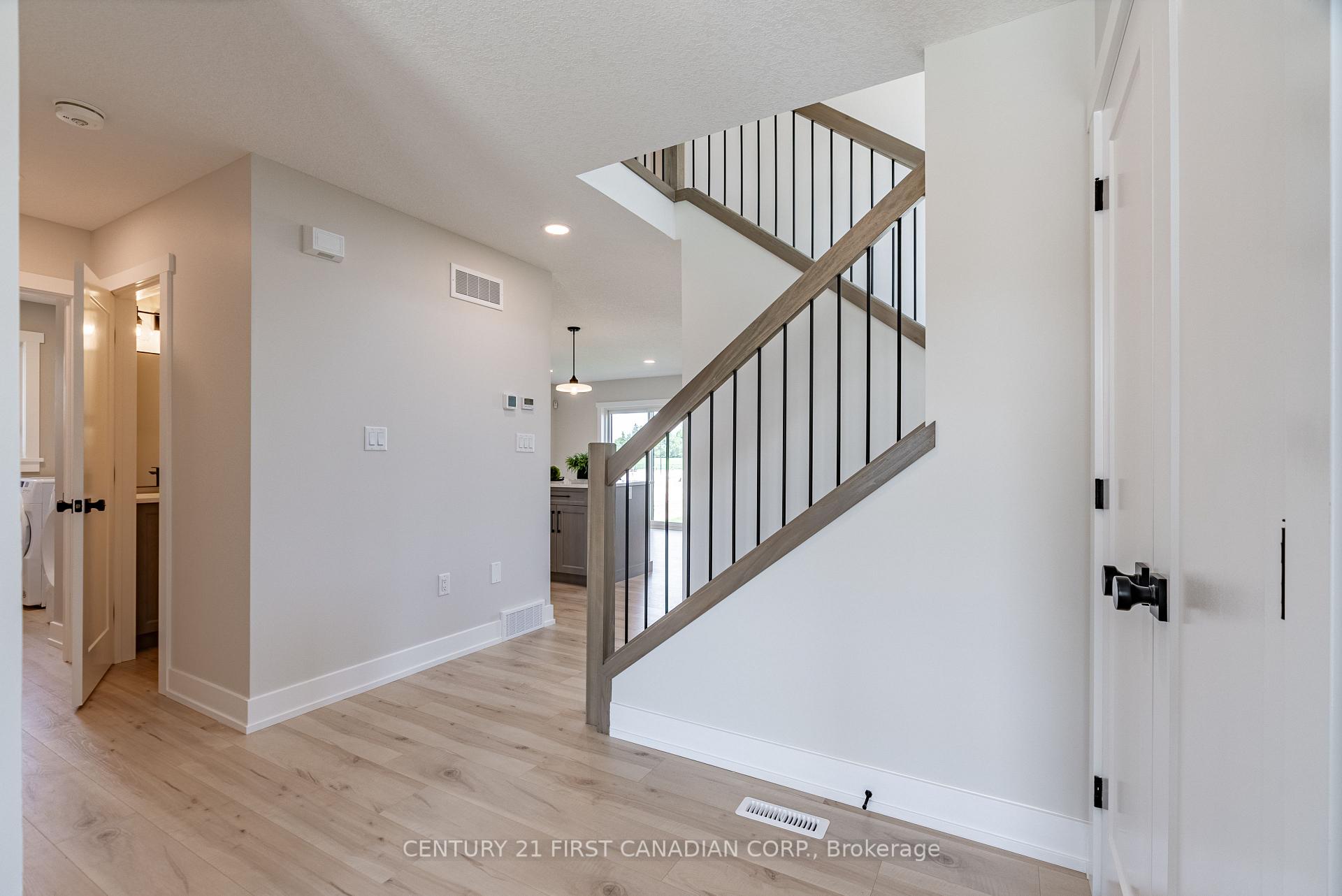 Photo 4 of 105 Atkinson Street, North Middlesex, Alisa Craig — HOMEH