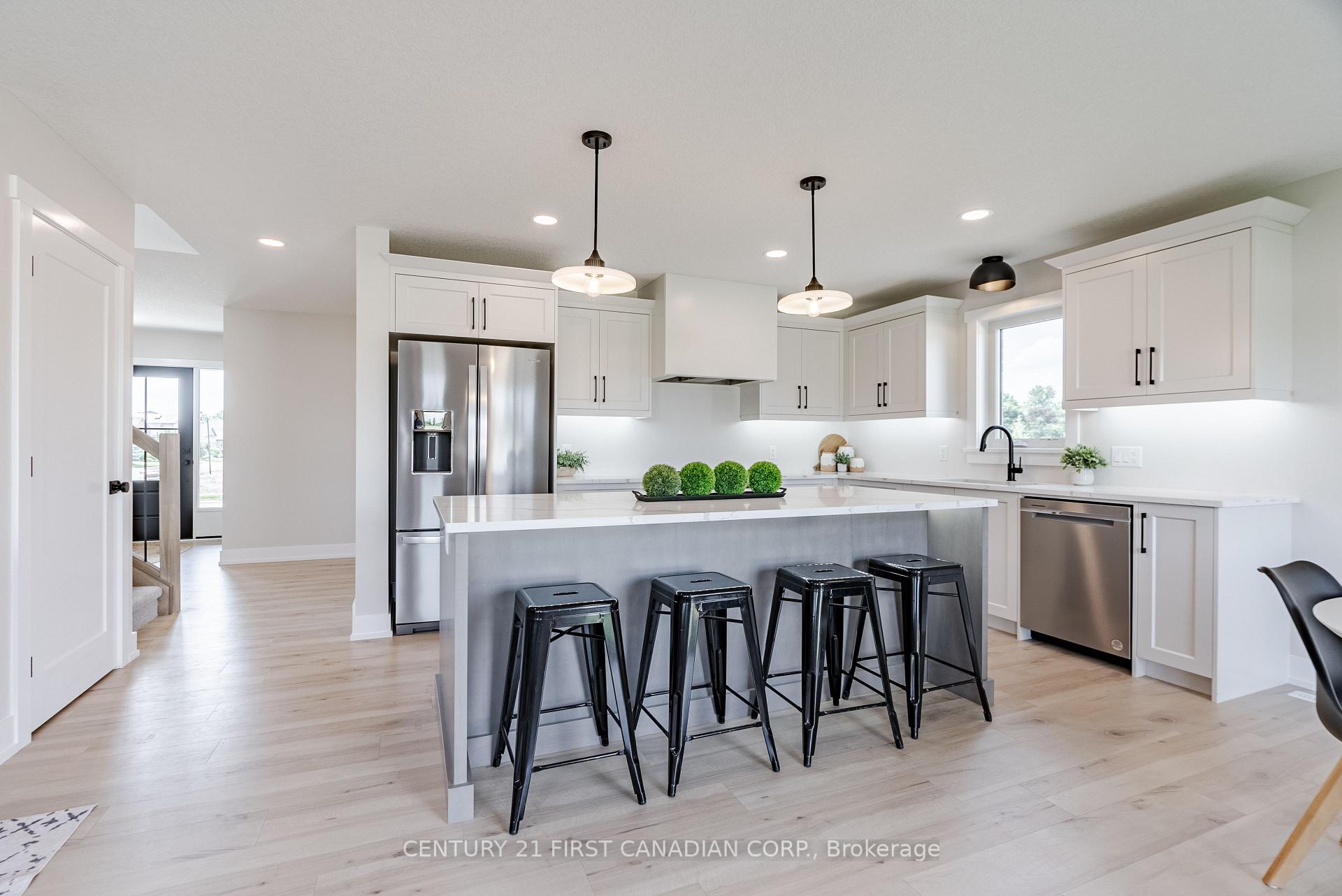 Photo 12 of 105 Atkinson Street, North Middlesex, Alisa Craig — HOMEH