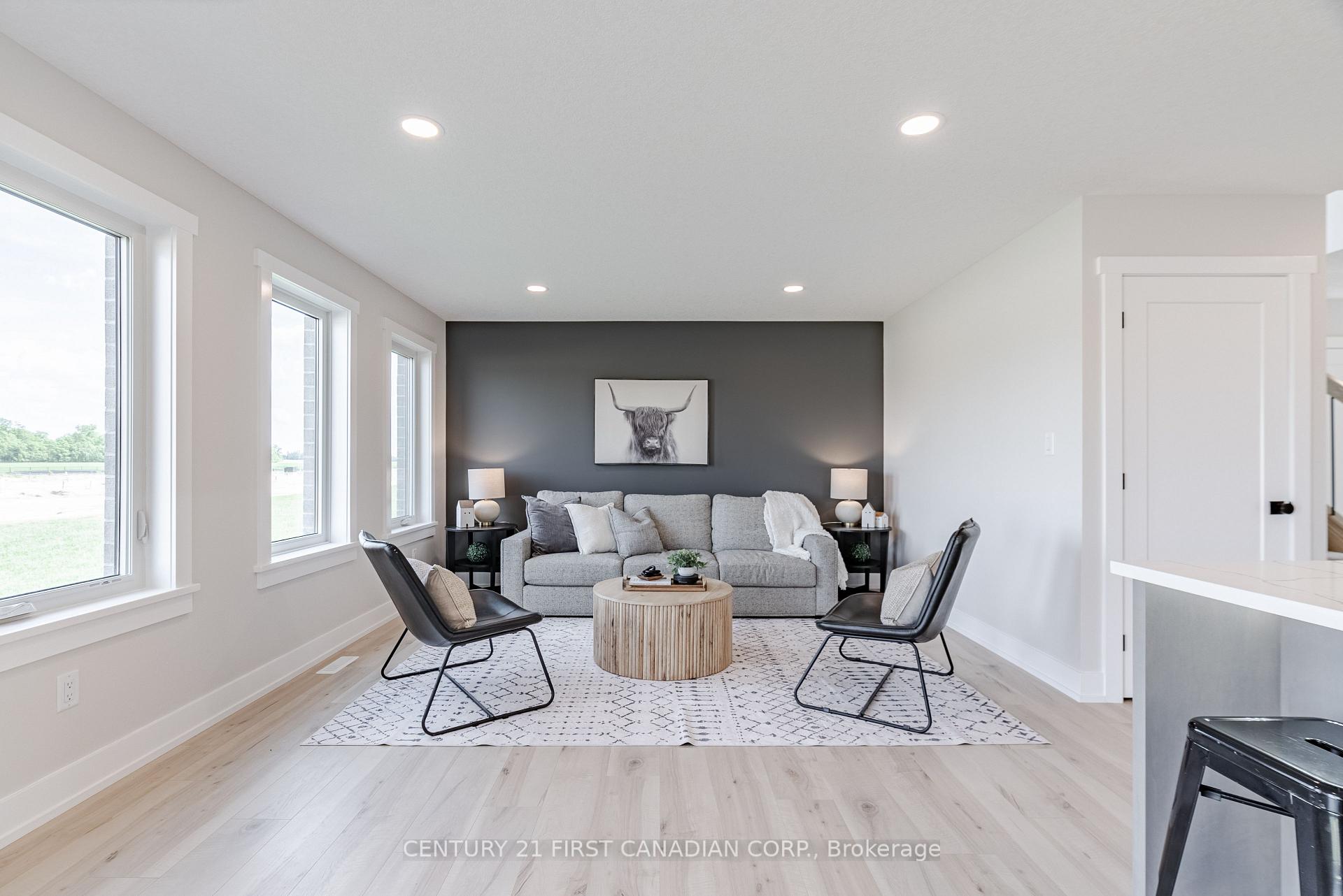Photo 23 of 105 Atkinson Street, North Middlesex, Alisa Craig — HOMEH