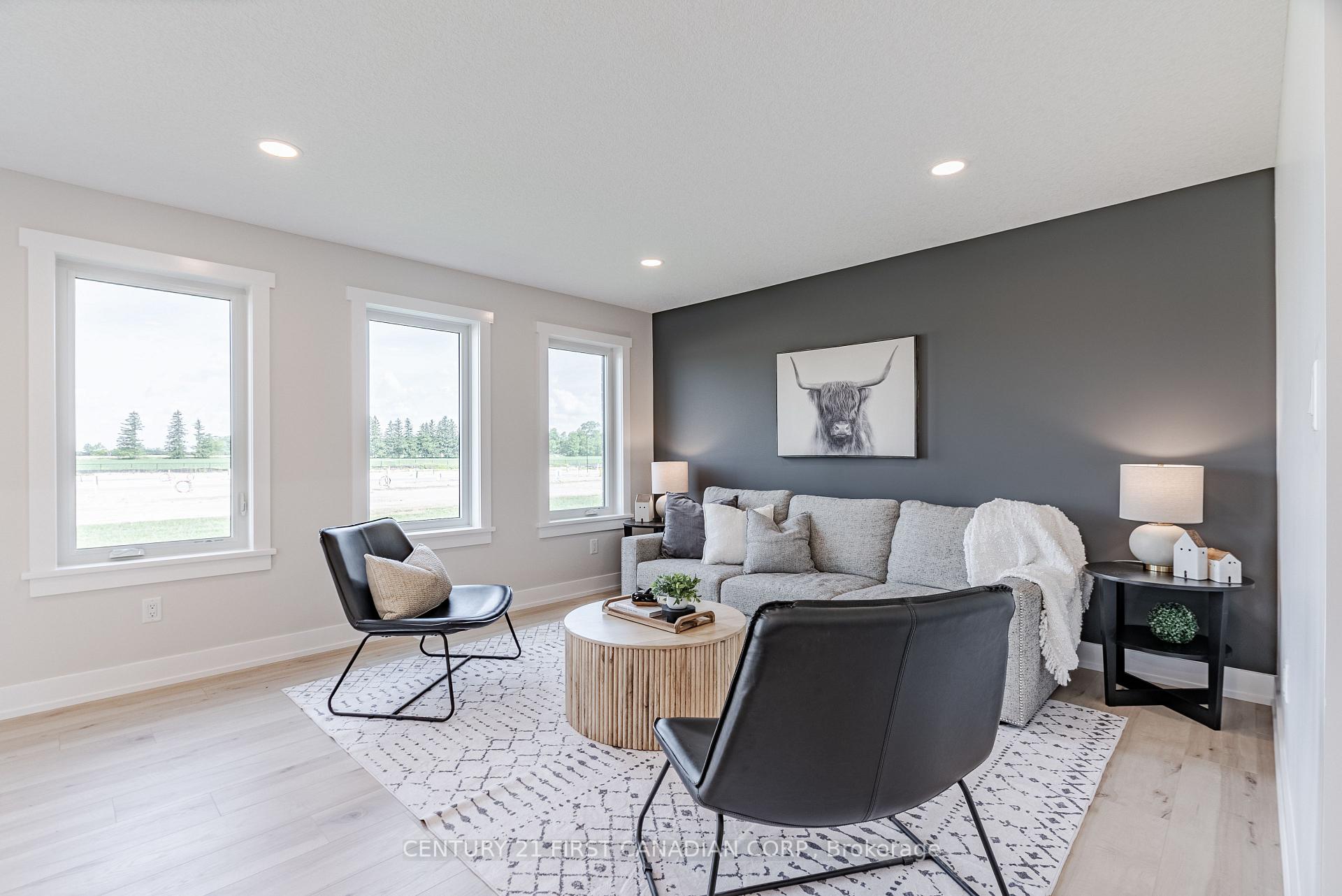 Photo 27 of 105 Atkinson Street, North Middlesex, Alisa Craig — HOMEH