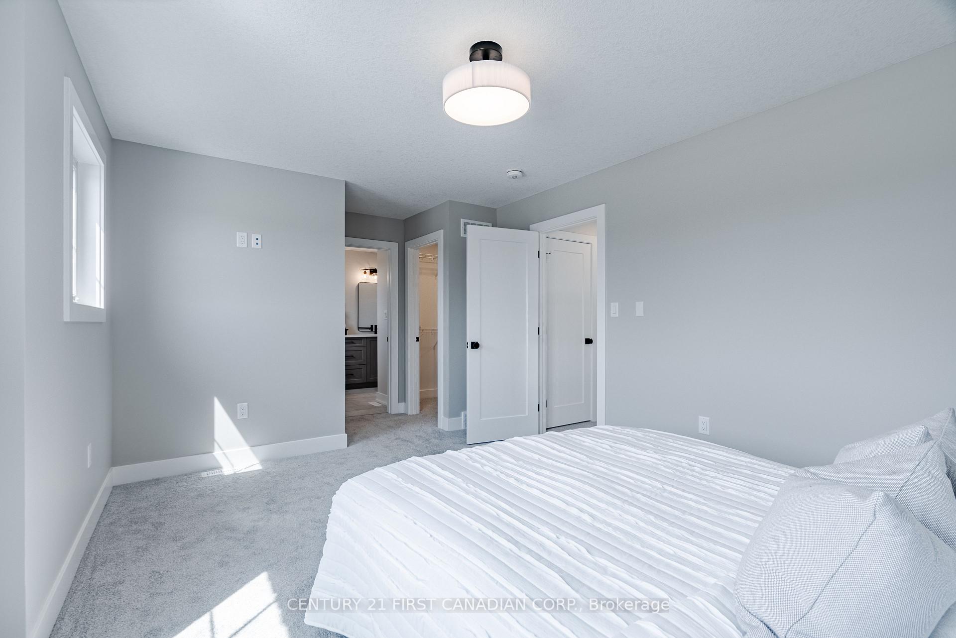 Photo 34 of 105 Atkinson Street, North Middlesex, Alisa Craig — HOMEH