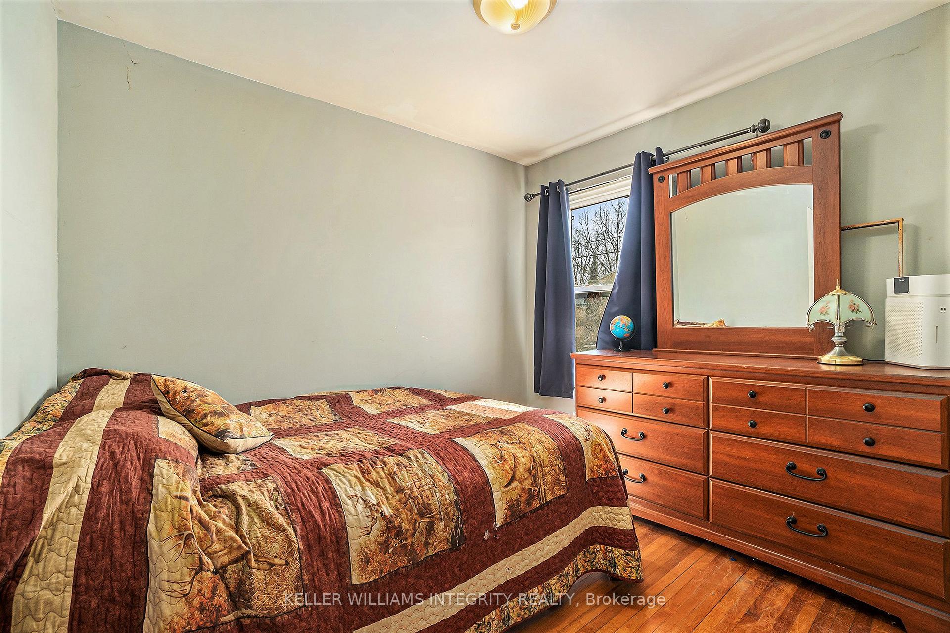 Photo 25 of 93 Beckwith Street E, Perth — HOMEH