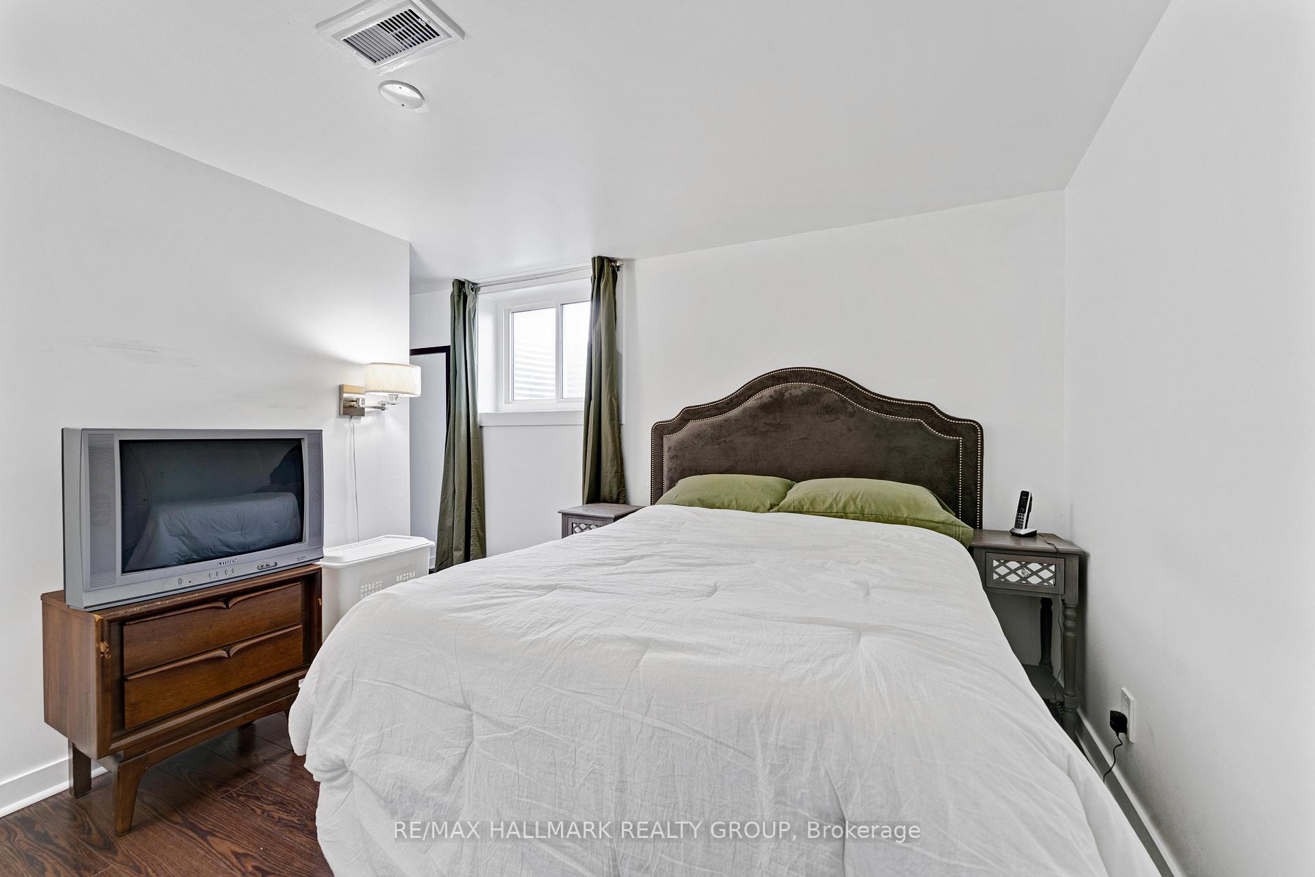 Photo 23 of 577 Clarke Avenue, Ottawa, Castle Heights/Rideau High — HOMEH