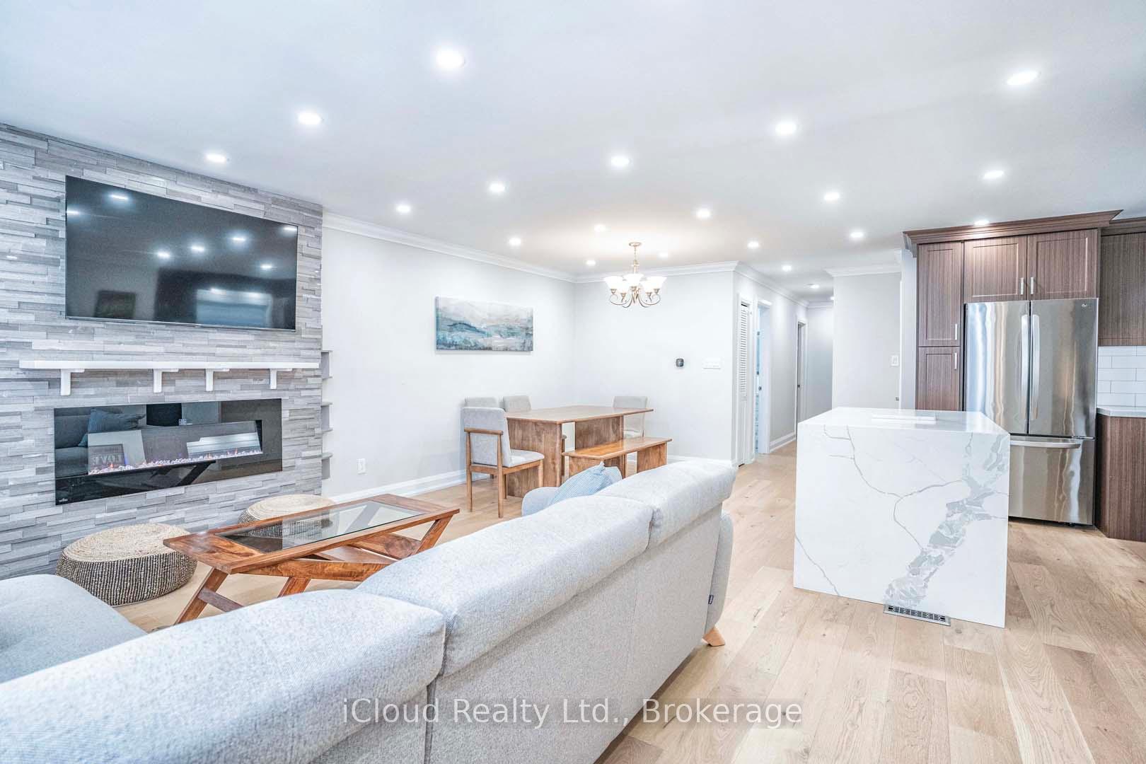 Photo 5 of 26 Joycelyn Drive, Mississauga, Streetsville — HOMEH