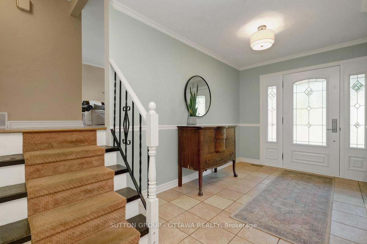 Photo 5 of 6283 Steamer Lane E, Ottawa, Convent Glen South — HOMEH