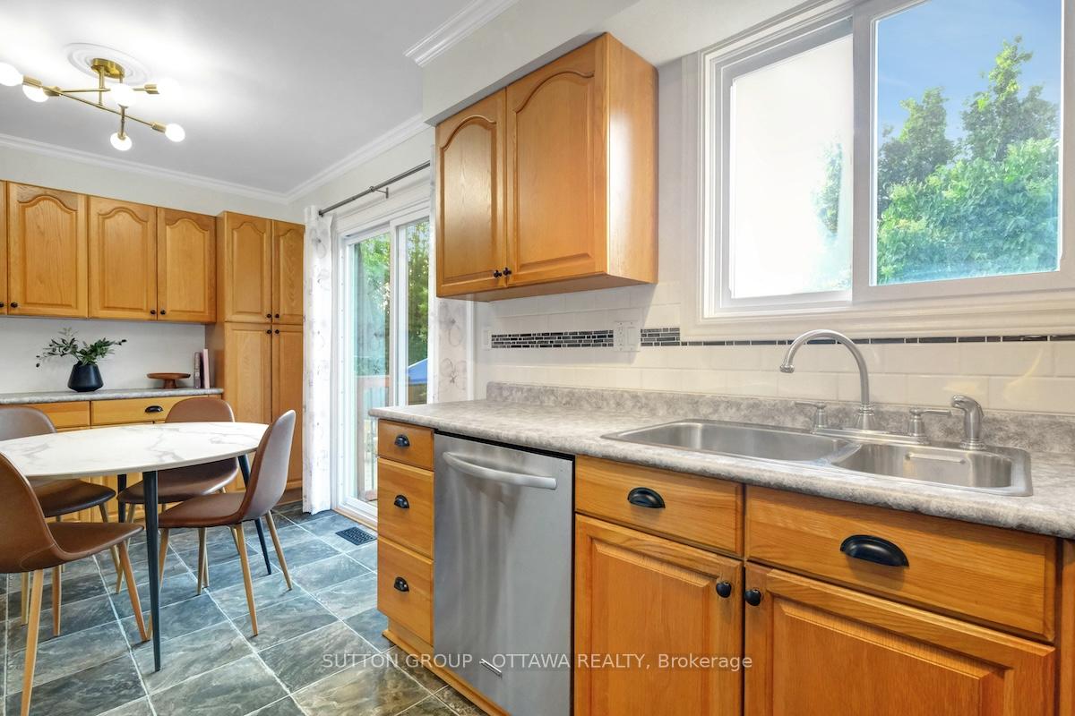 Photo 20 of 6283 Steamer Lane E, Ottawa, Convent Glen South — HOMEH
