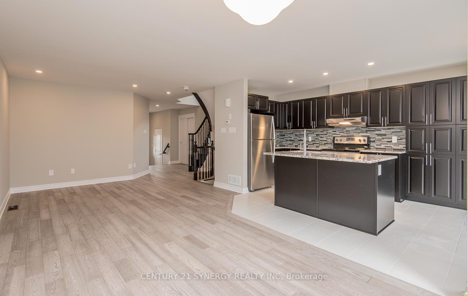 Photo 10 of 607 Trigoria Crescent, Ottawa, Avalon West — HOMEH