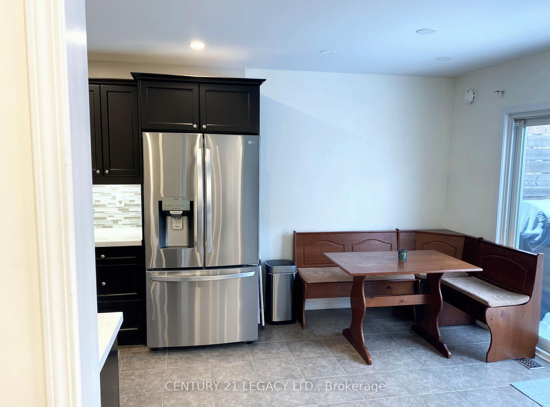 Photo 8 of 484 Leiterman Drive, Milton, Willmott — HOMEH
