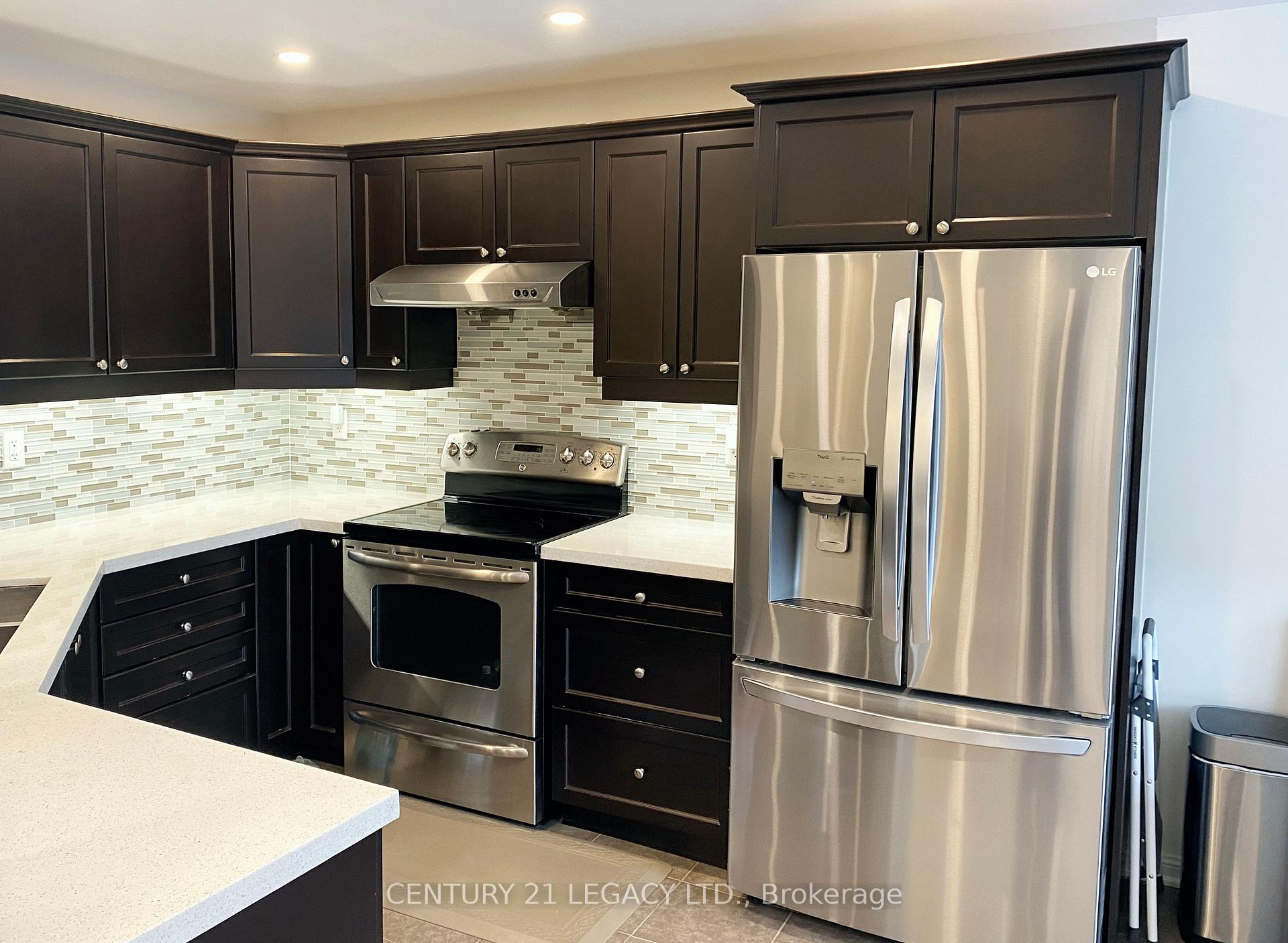 Photo 5 of 484 Leiterman Drive, Milton, Willmott — HOMEH