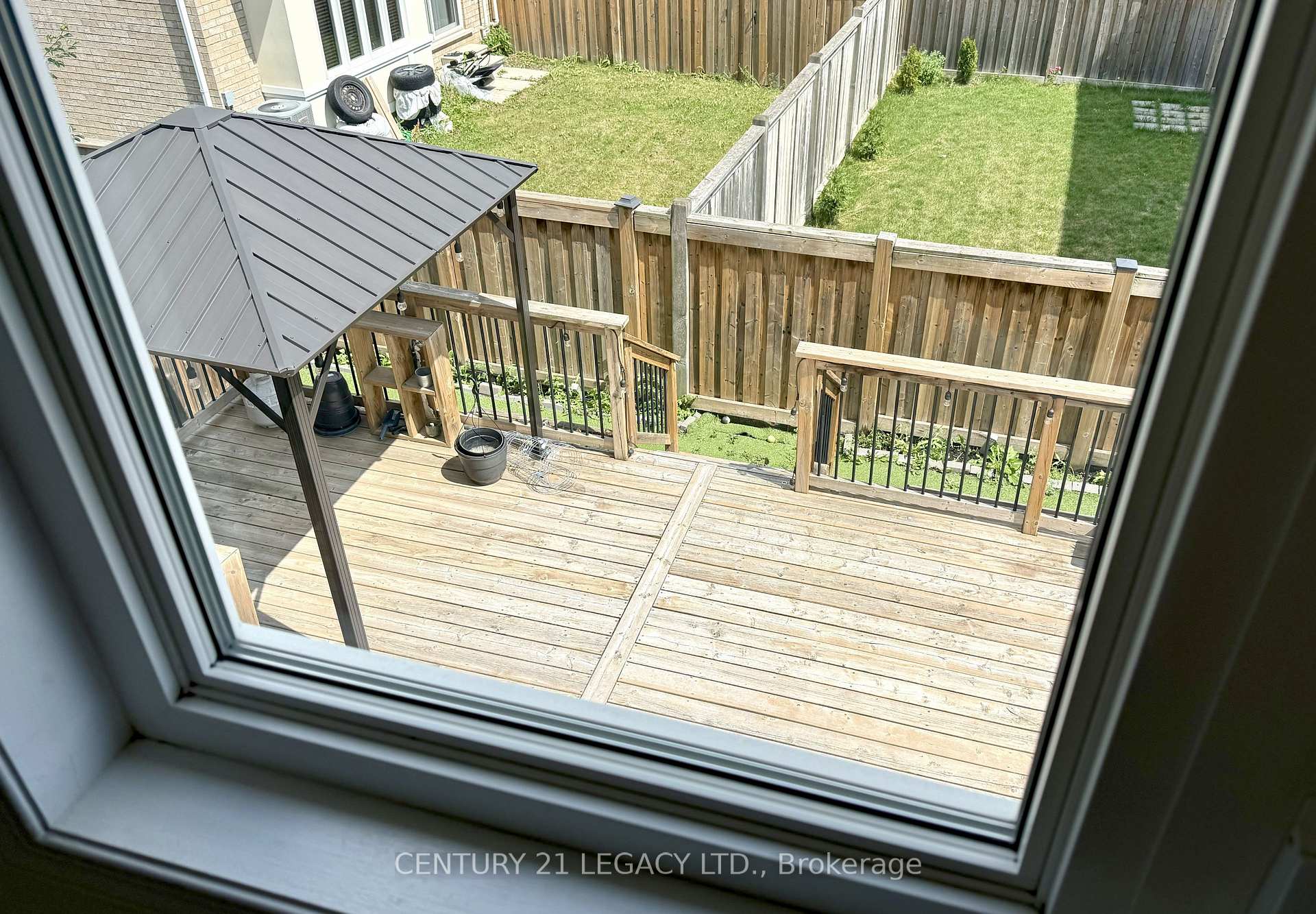 Photo 16 of 484 Leiterman Drive, Milton, Willmott — HOMEH