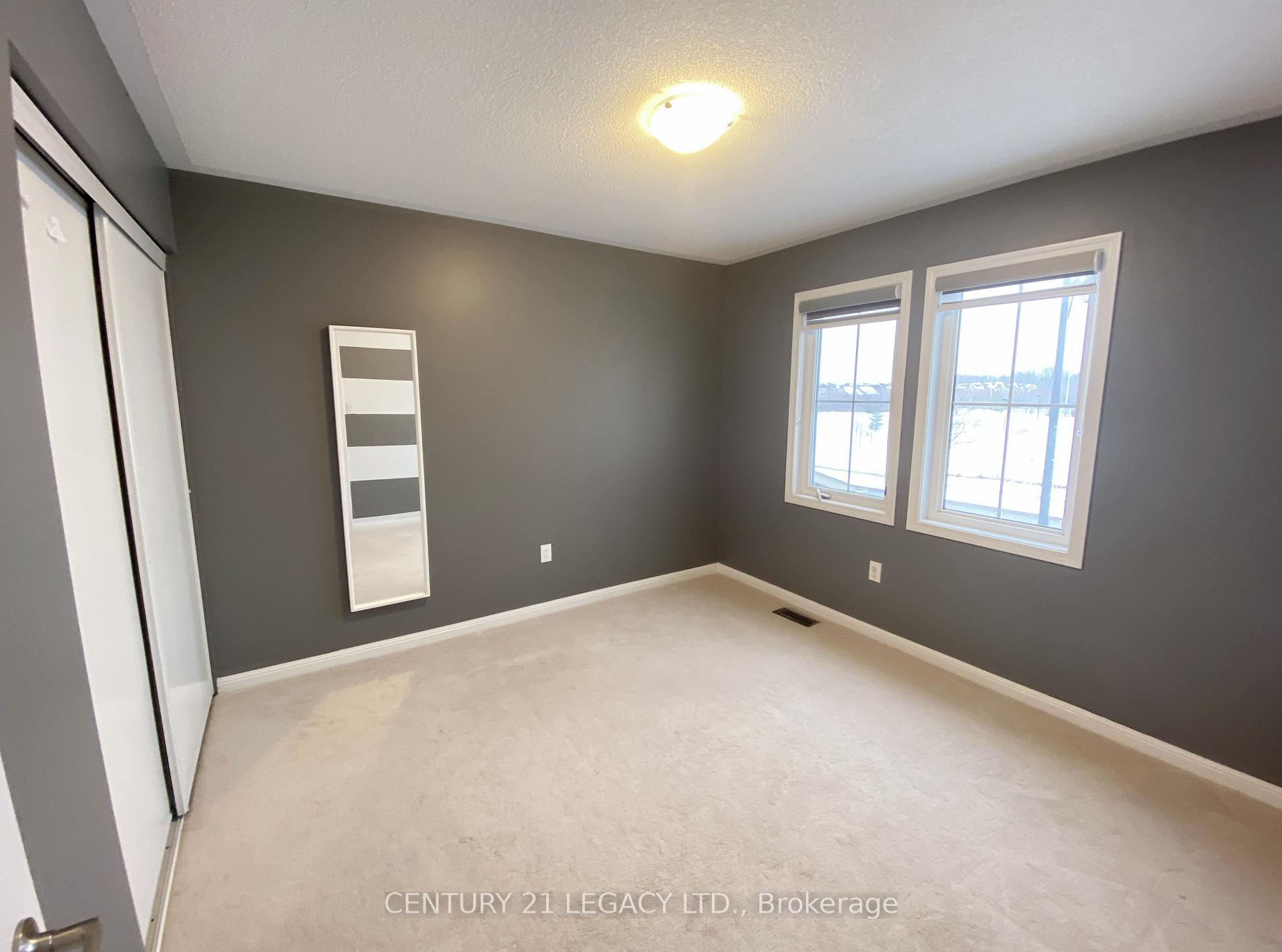 Photo 13 of 484 Leiterman Drive, Milton, Willmott — HOMEH