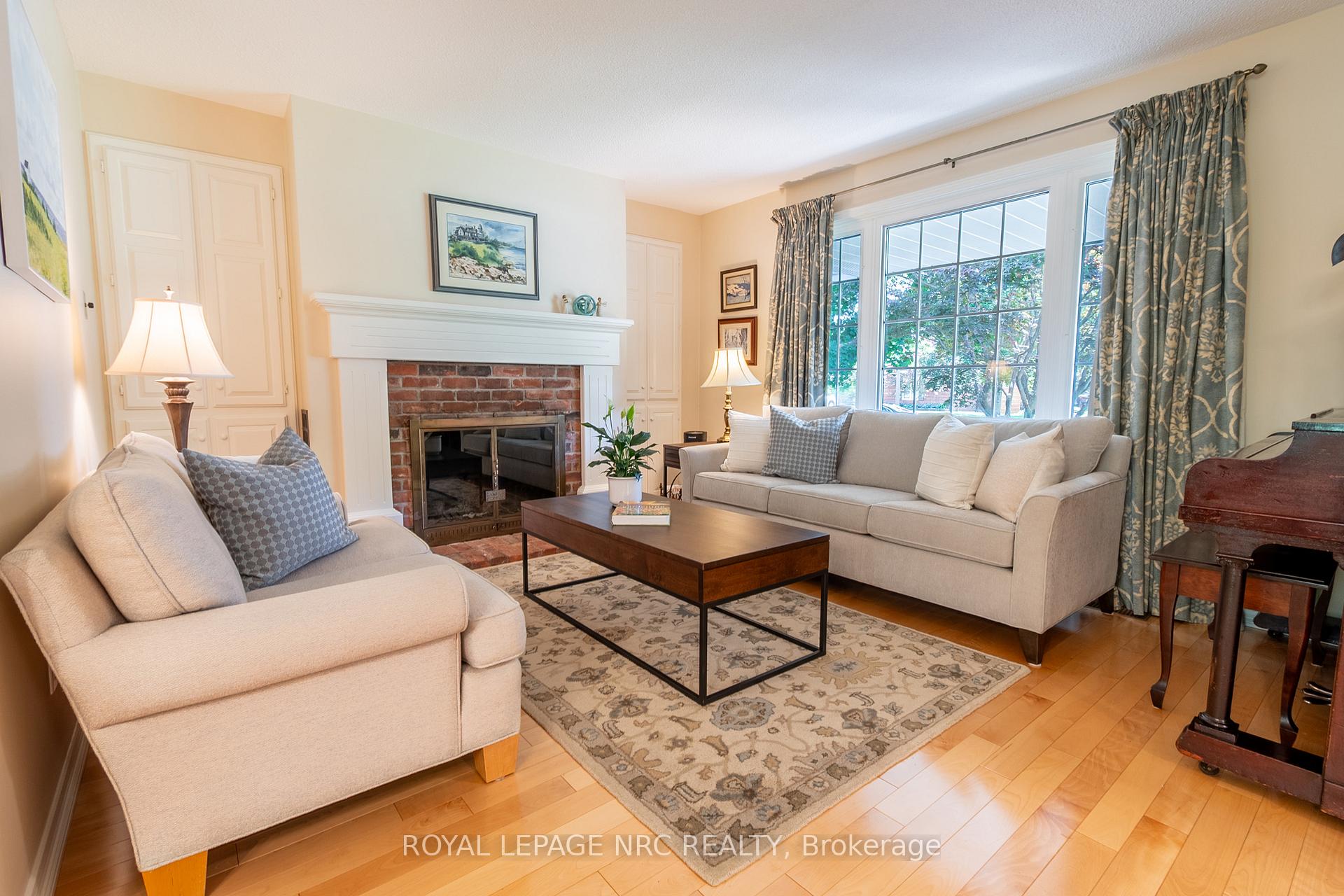 Photo 5 of 3 Vista Drive, Pelham, Fonthill — HOMEH