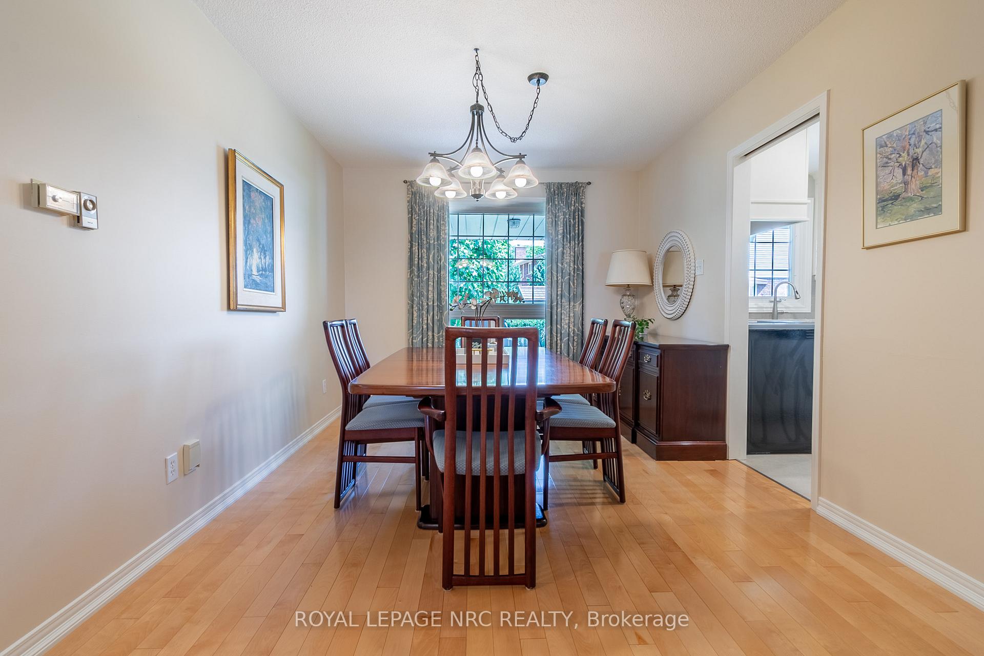 Photo 13 of 3 Vista Drive, Pelham, Fonthill — HOMEH