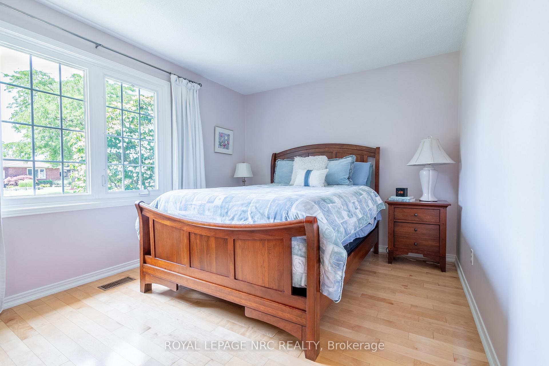 Photo 15 of 3 Vista Drive, Pelham, Fonthill — HOMEH