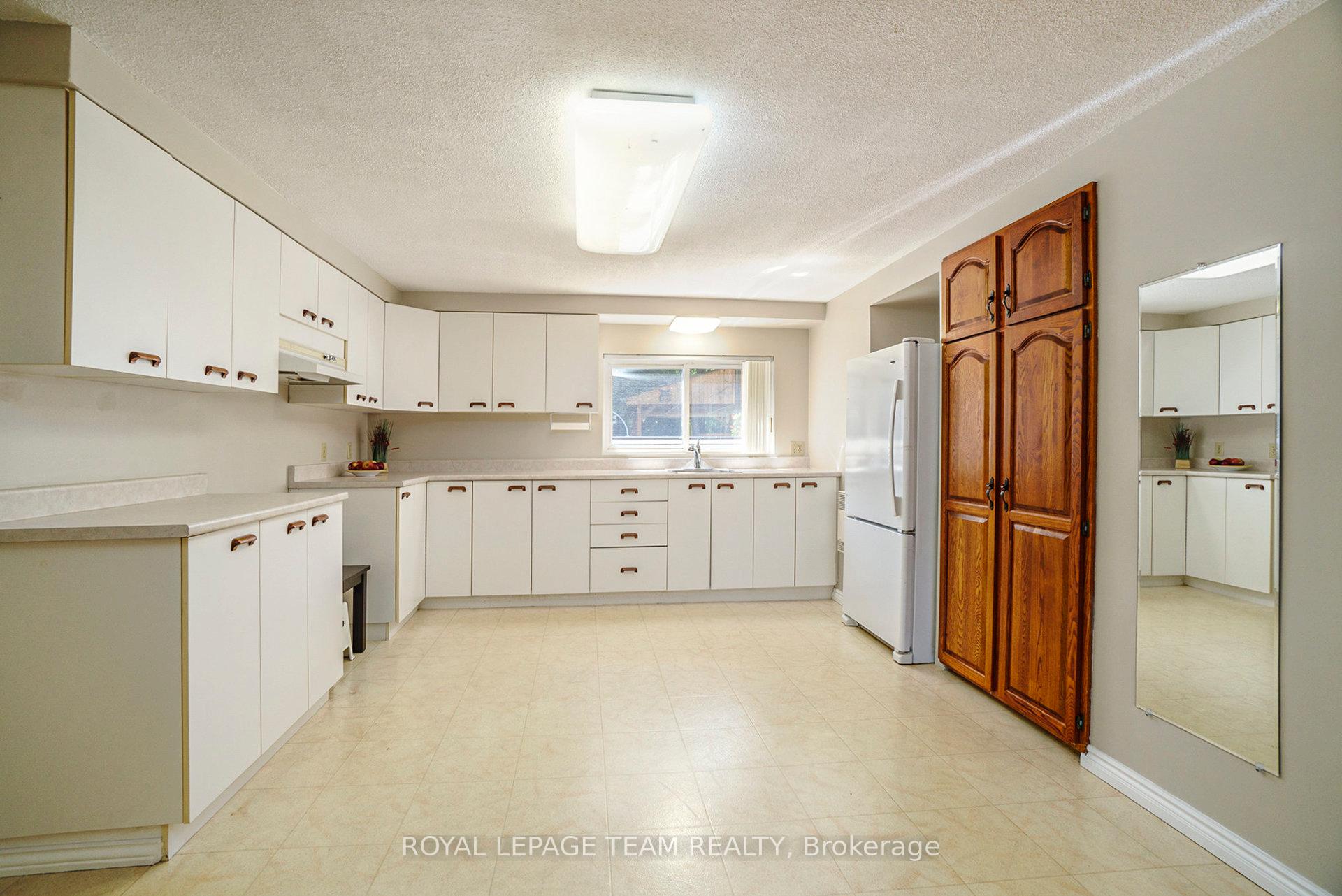 Photo 16 of 6870 Edgar Brault Street, Ottawa, Orleans/Sunridge — HOMEH