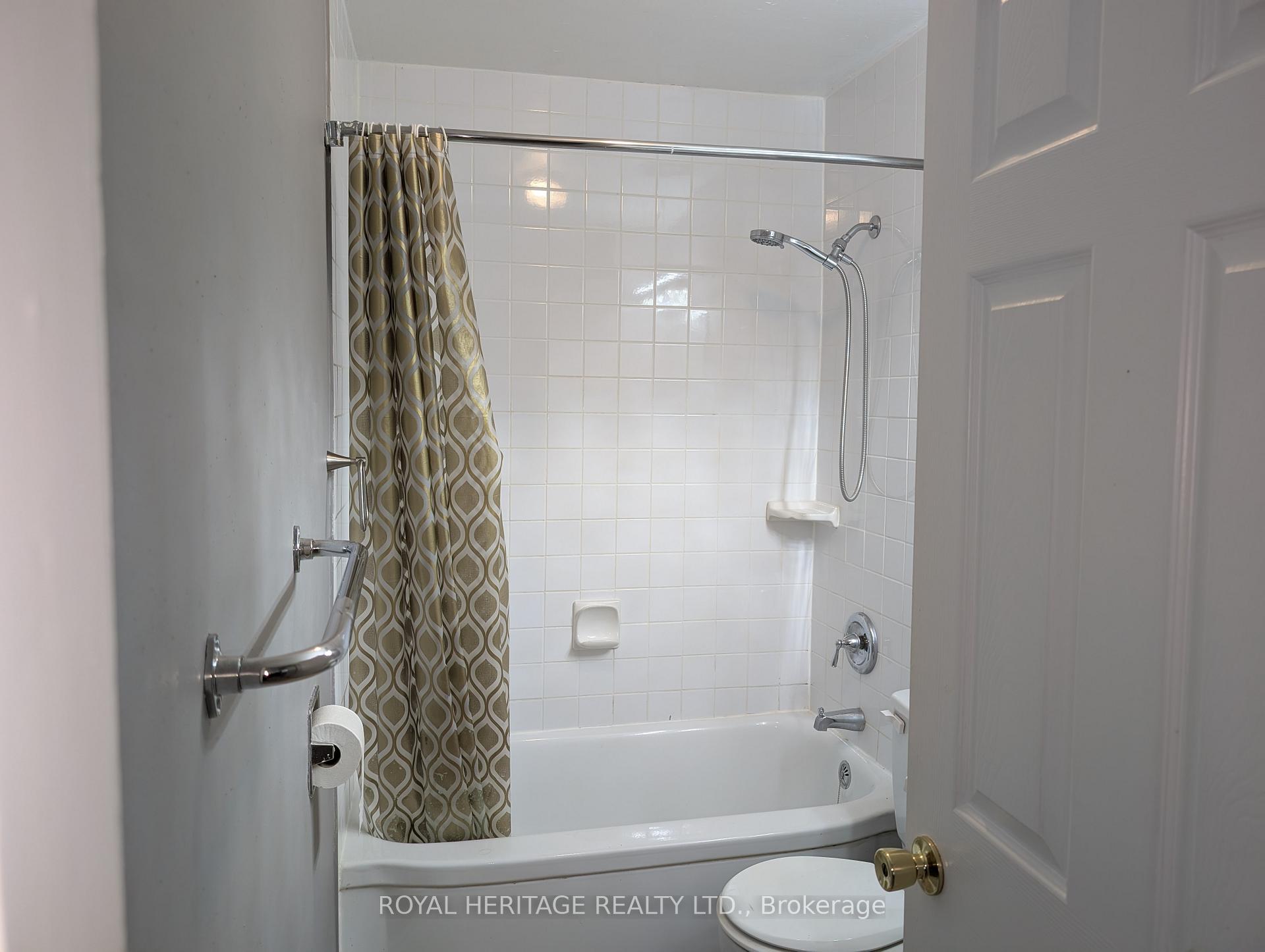 Photo 4 of Unit 4, 75 Charles Street, Oshawa, Central — HOMEH