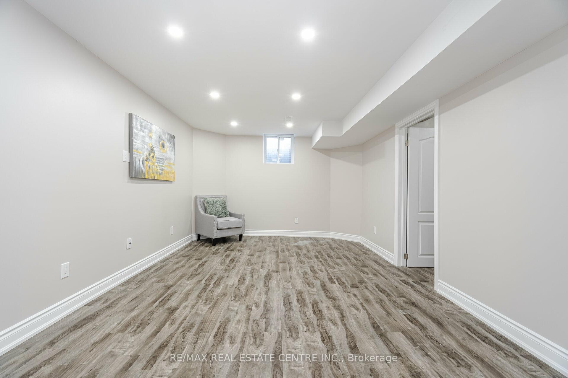 Photo 4 of Unit Basement, 1016 Mccuaig Drive, Milton, Clarke — HOMEH