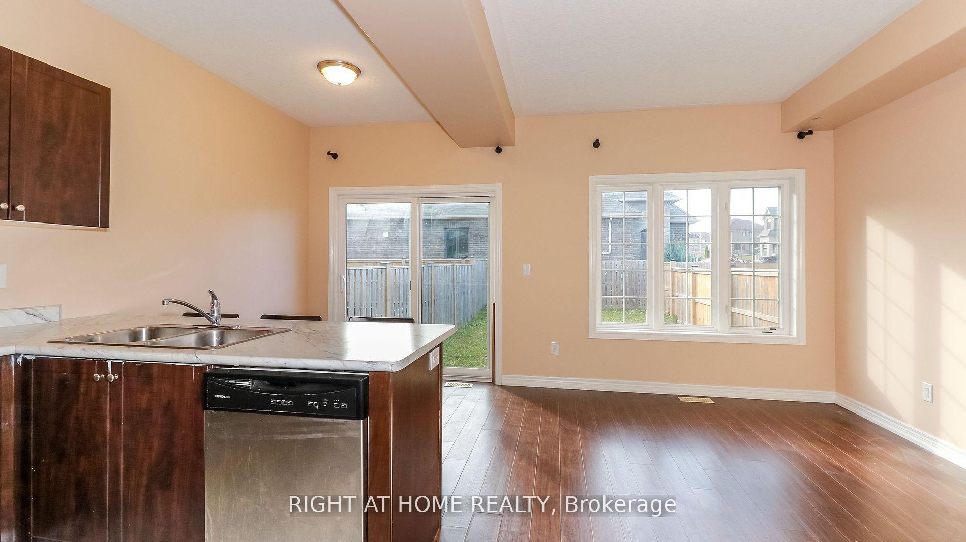 Photo 11 of 80 Isabella Drive, Orillia — HOMEH