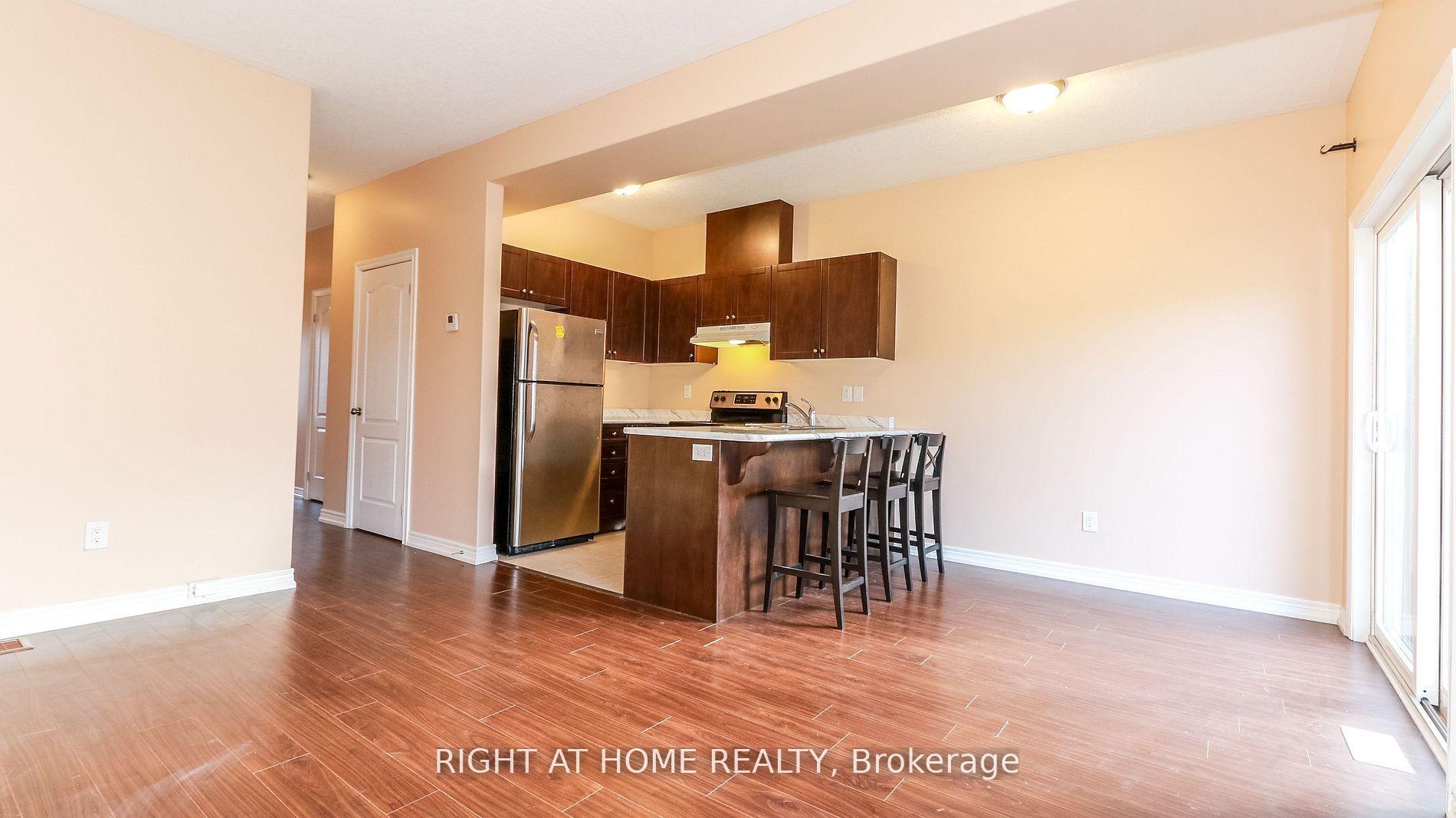 Photo 12 of 80 Isabella Drive, Orillia — HOMEH