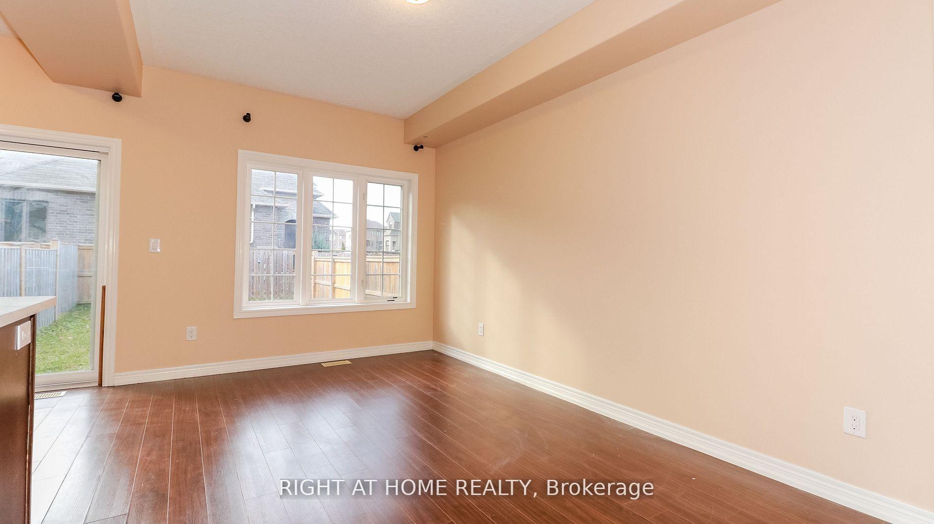 Photo 13 of 80 Isabella Drive, Orillia — HOMEH