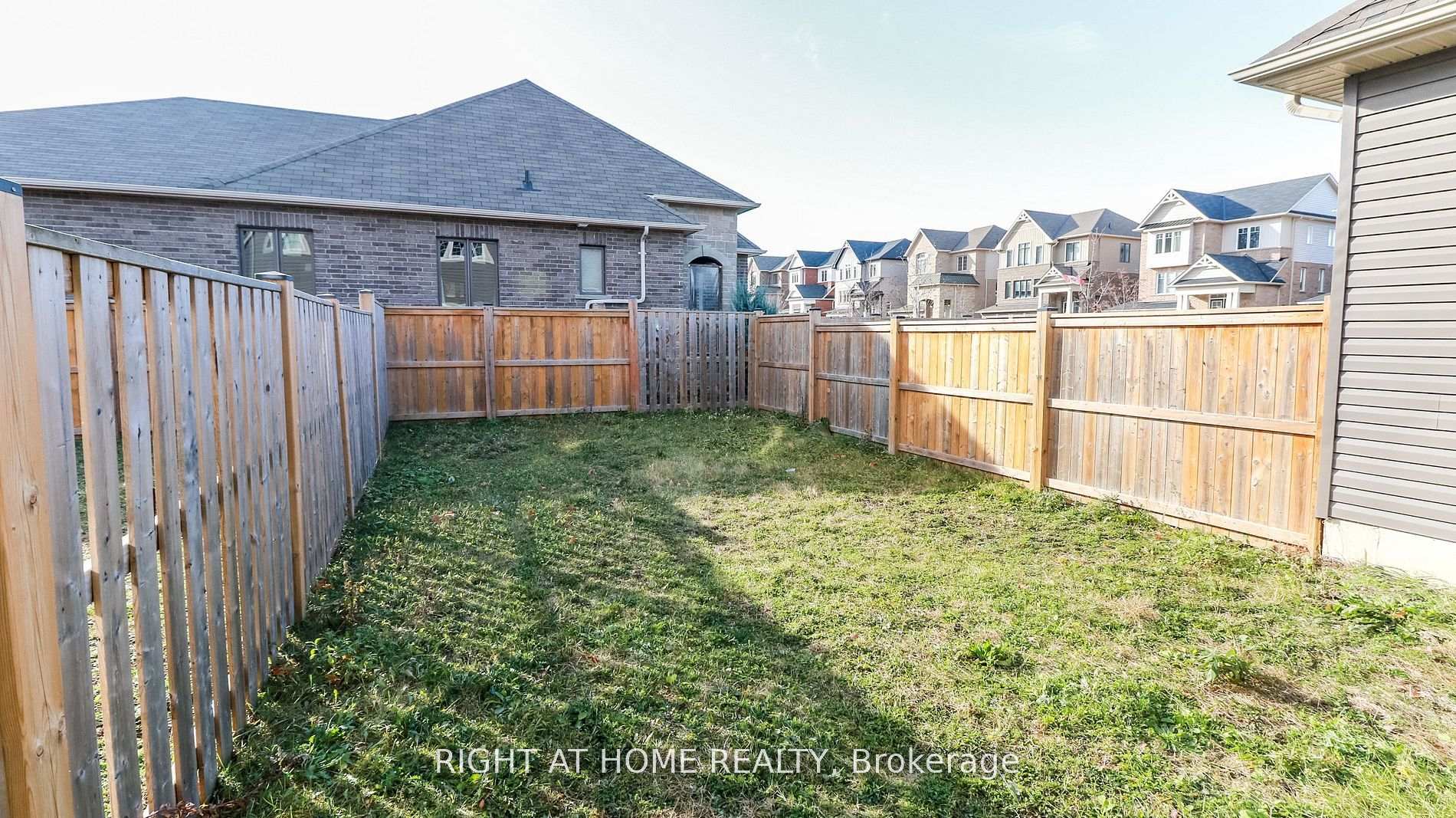 Photo 29 of 80 Isabella Drive, Orillia — HOMEH