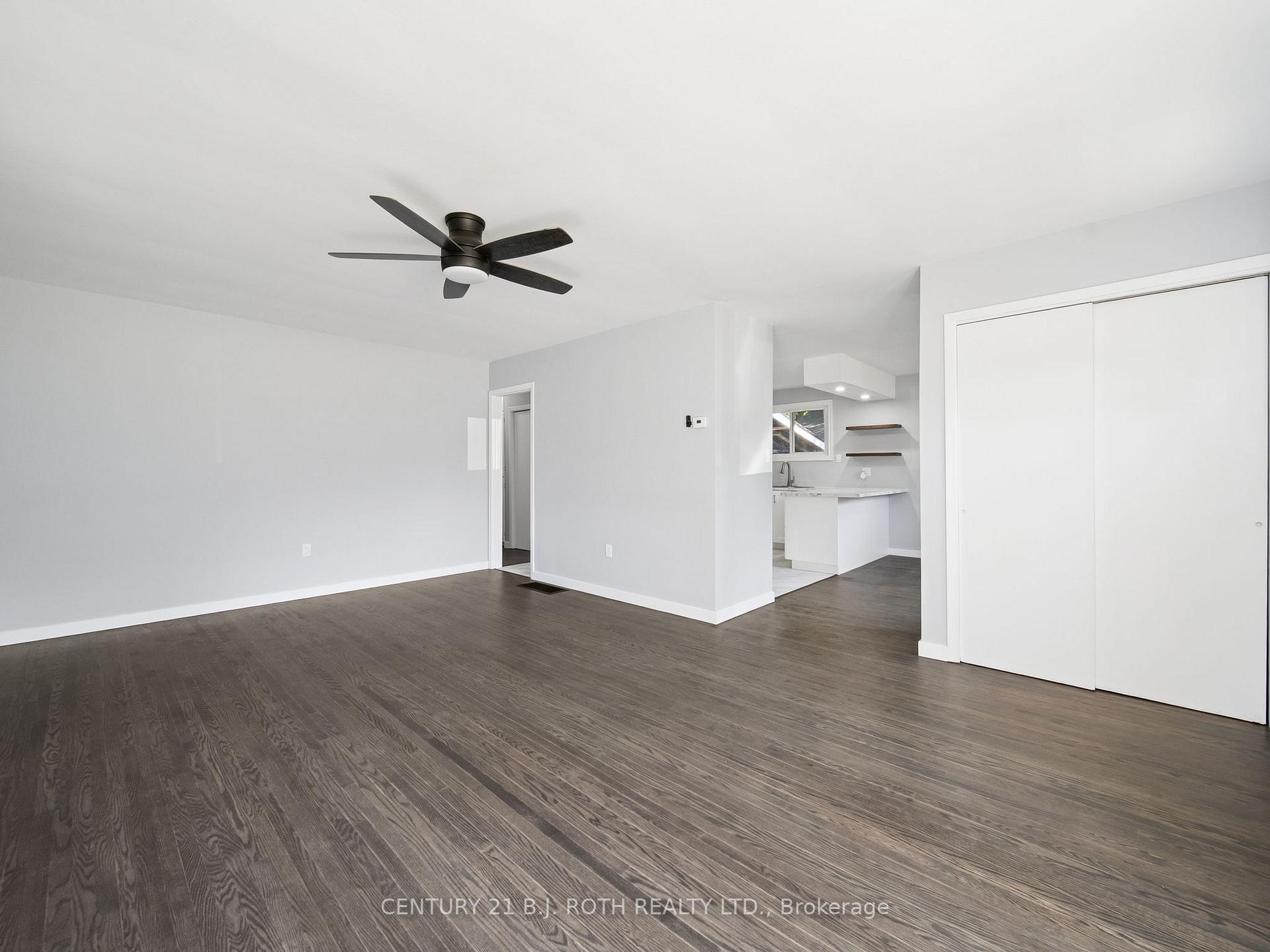 Photo 7 of 138 Simcoe Street, Orillia — HOMEH