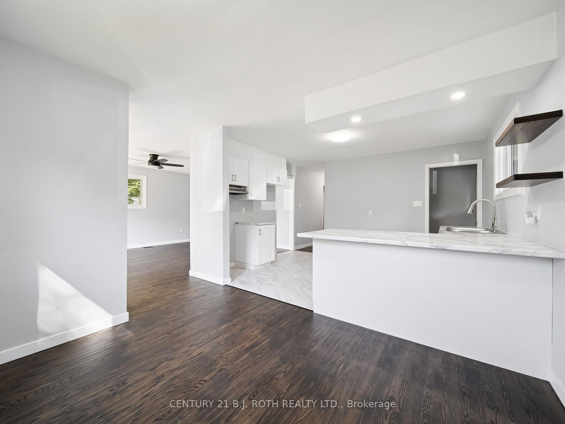 Photo 12 of 138 Simcoe Street, Orillia — HOMEH