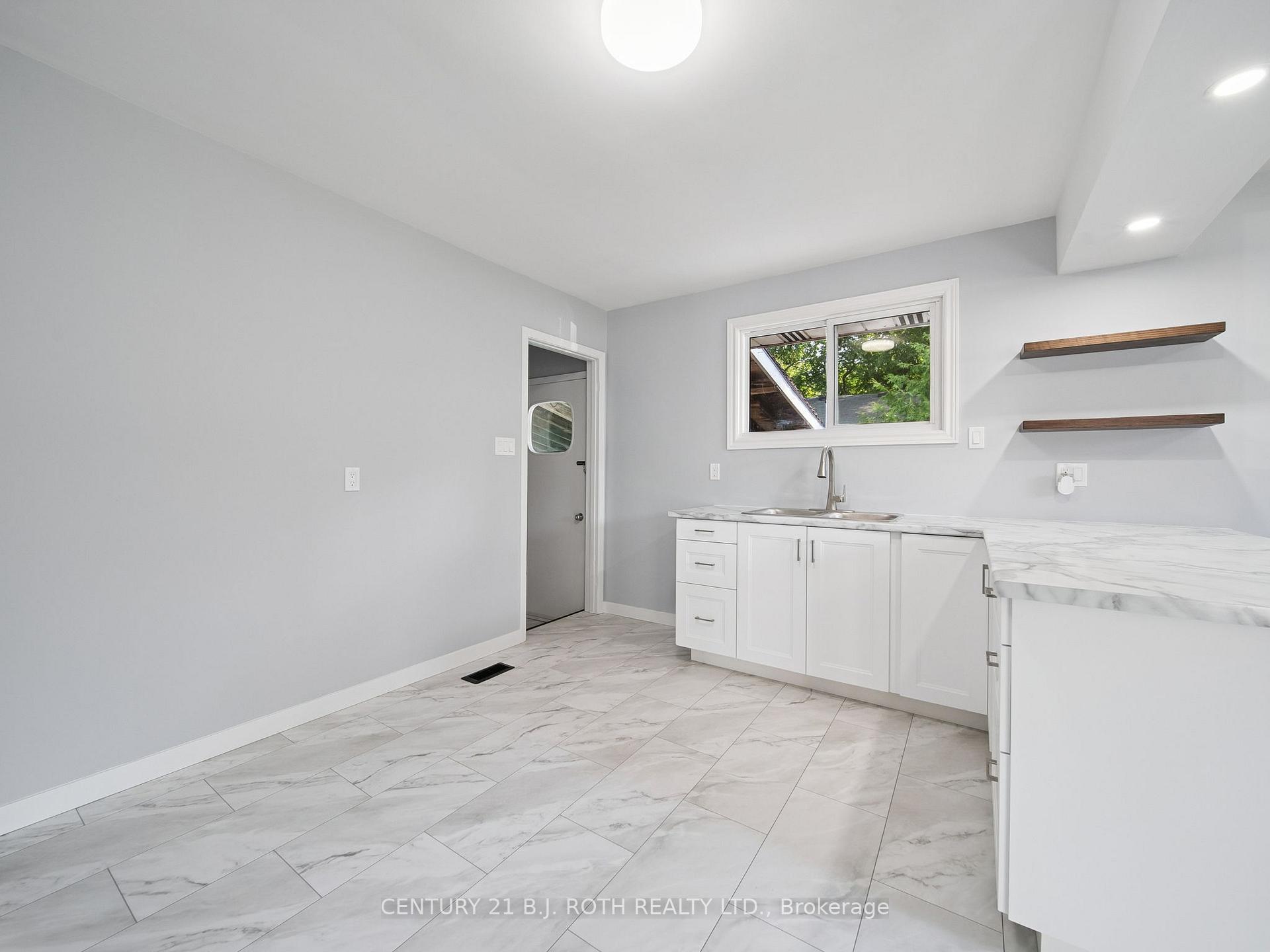 Photo 19 of 138 Simcoe Street, Orillia — HOMEH