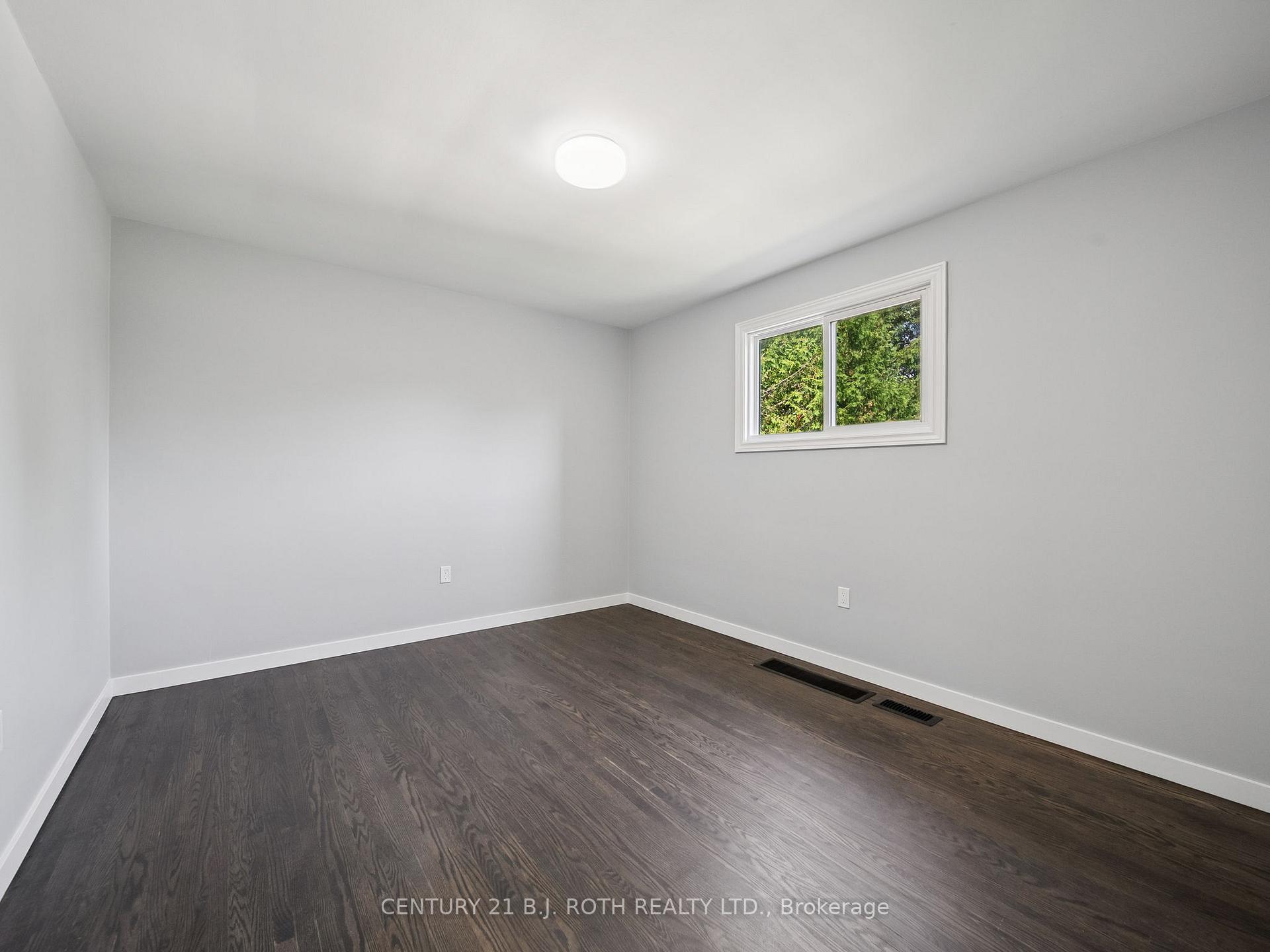 Photo 24 of 138 Simcoe Street, Orillia — HOMEH