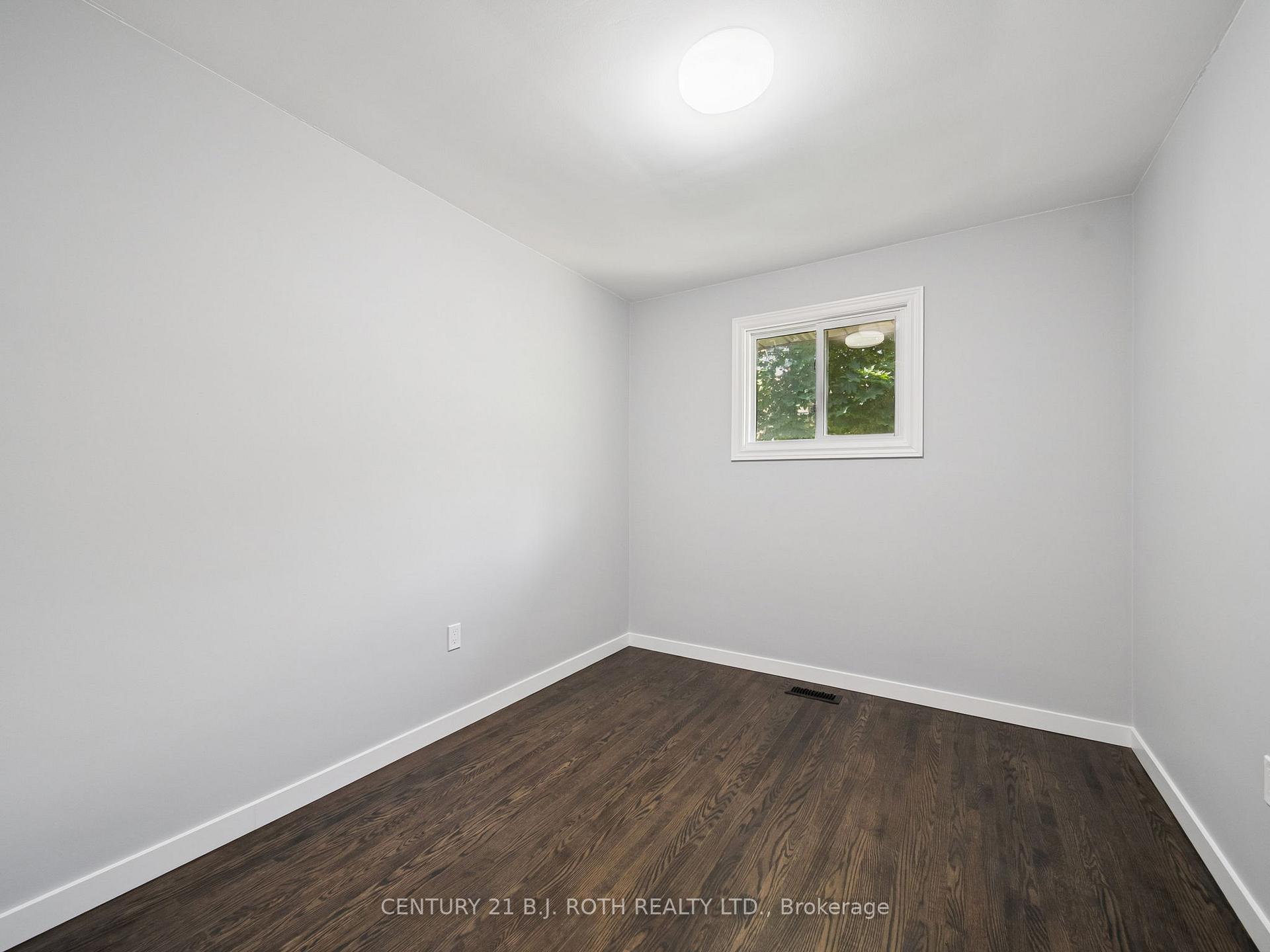 Photo 26 of 138 Simcoe Street, Orillia — HOMEH