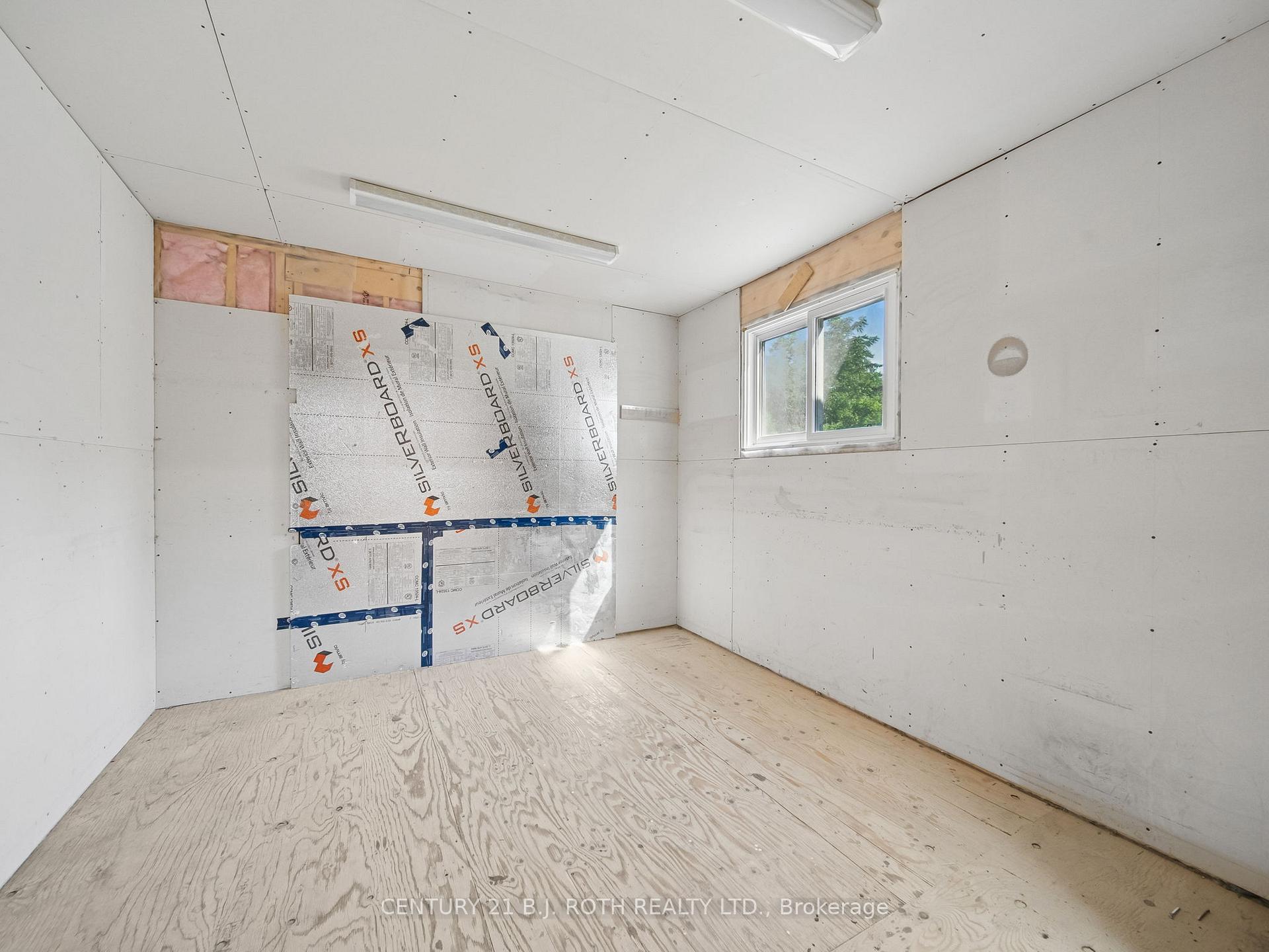 Photo 30 of 138 Simcoe Street, Orillia — HOMEH