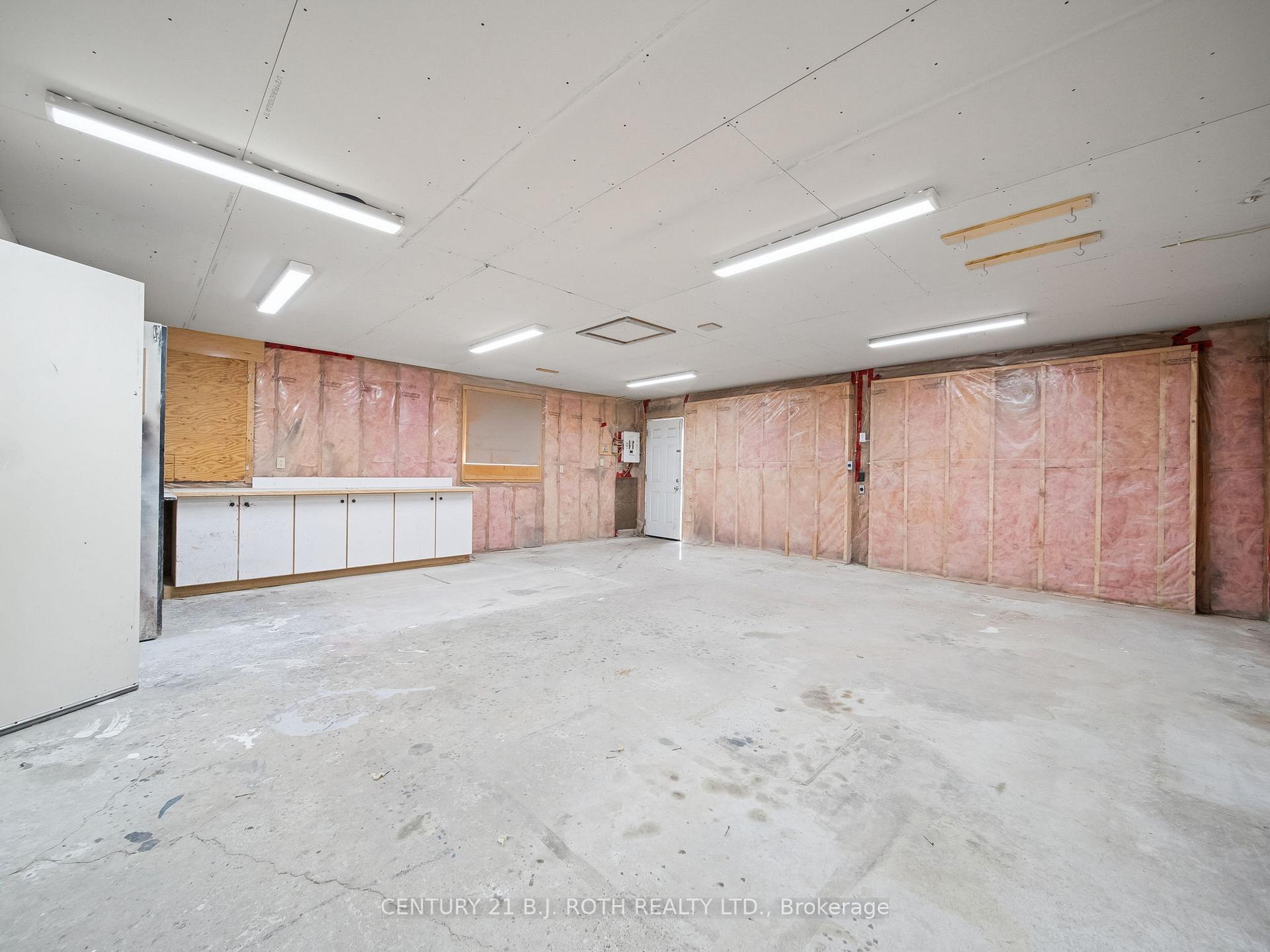 Photo 31 of 138 Simcoe Street, Orillia — HOMEH
